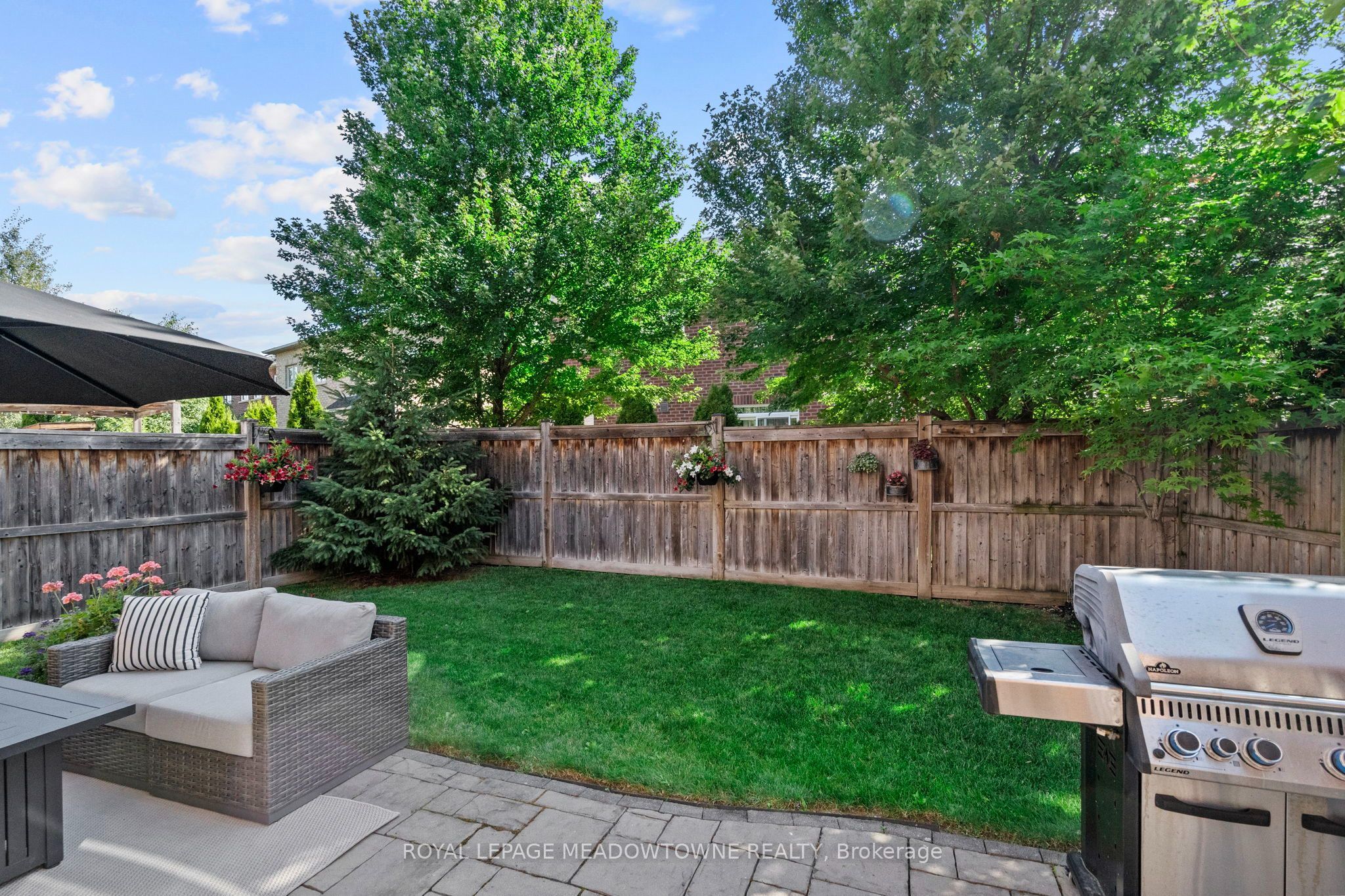 395 Malboeuf Court, Milton, ON L9T 7Y3 photo 3