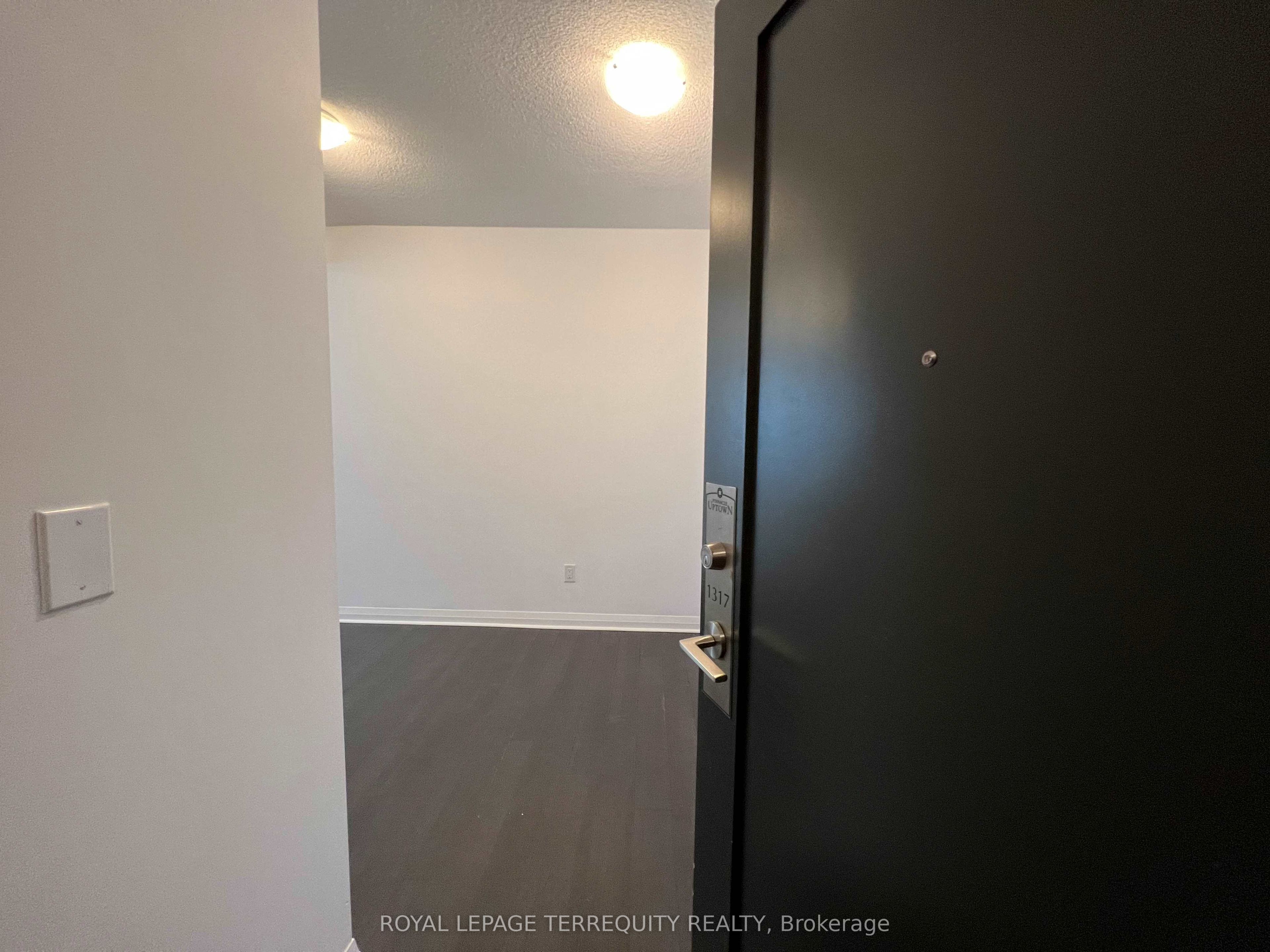 5033 Four Springs Avenue 1317, Mississauga, ON L5R 0G6 photo 3