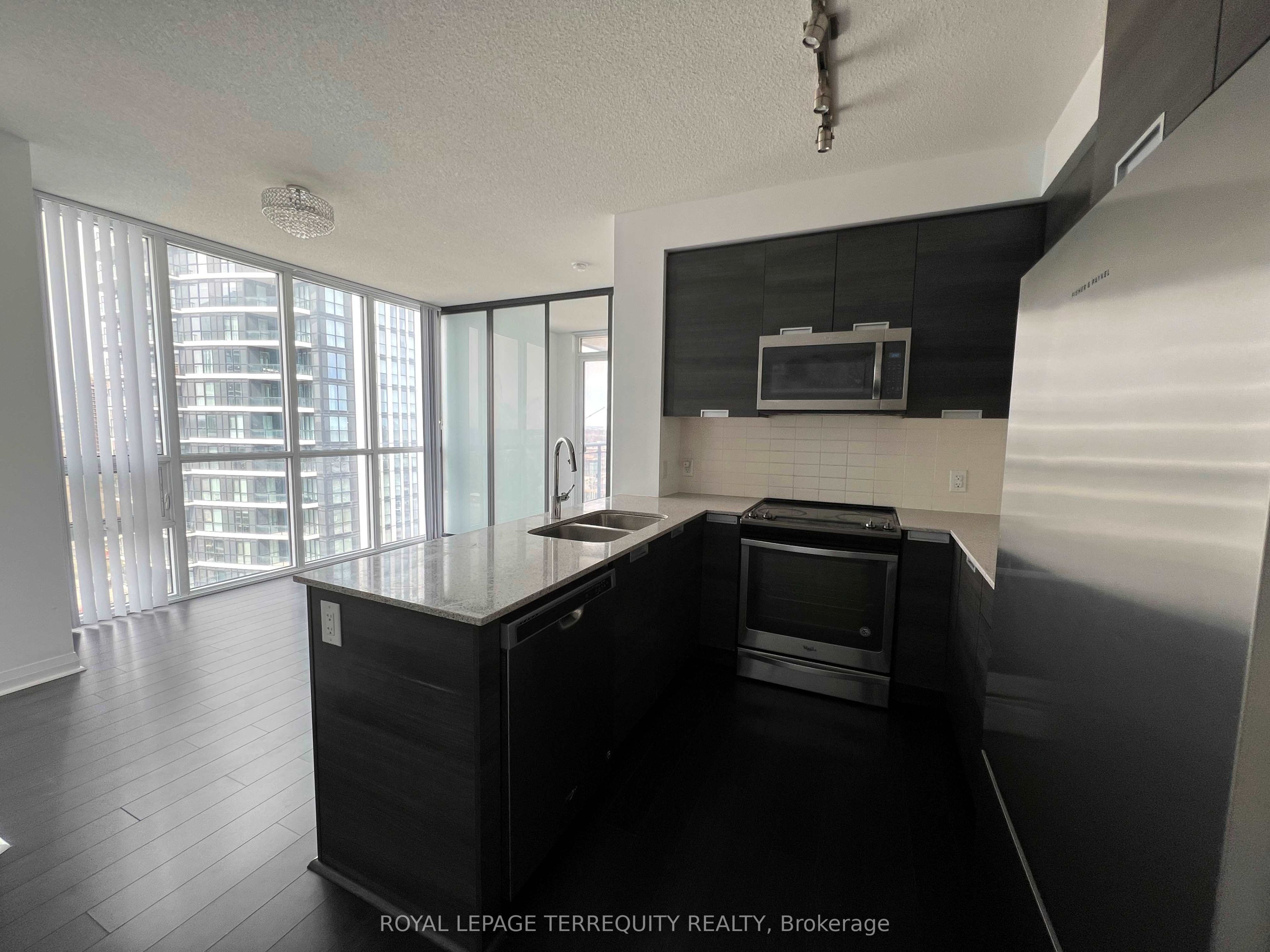 5033 Four Springs Avenue 1317, Mississauga, ON L5R 0G6 photo 5