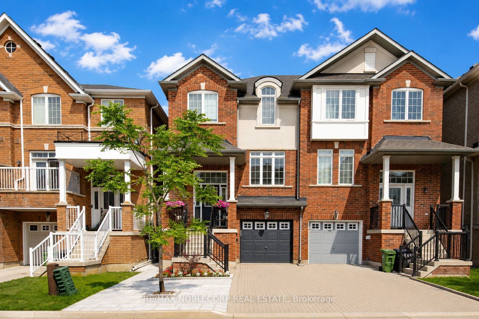 44 Lou Pomanti Street, Toronto, ON M9M 0C2 photo 5