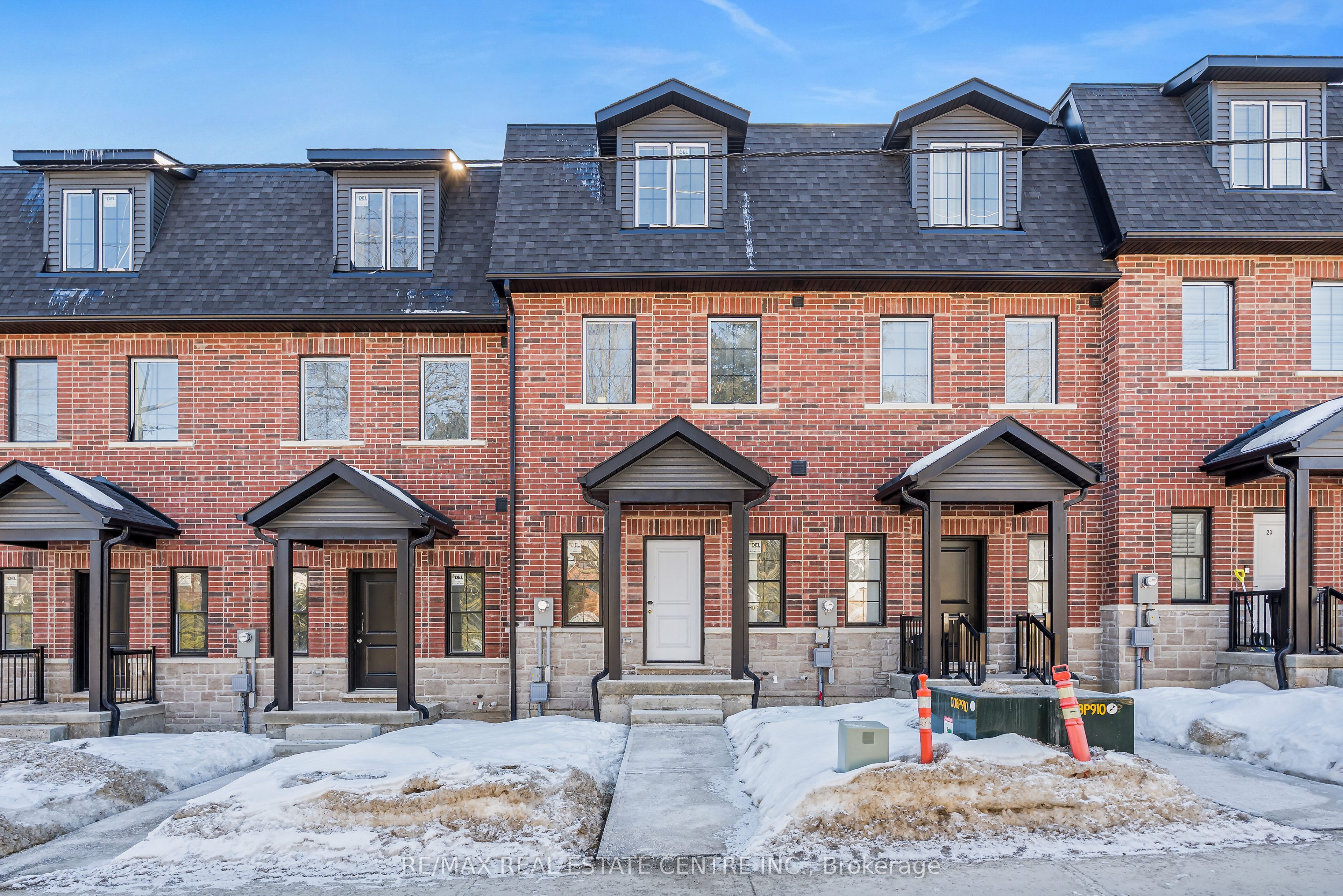 19 James Street, Halton Hills, ON L7G 2H2 photo 2