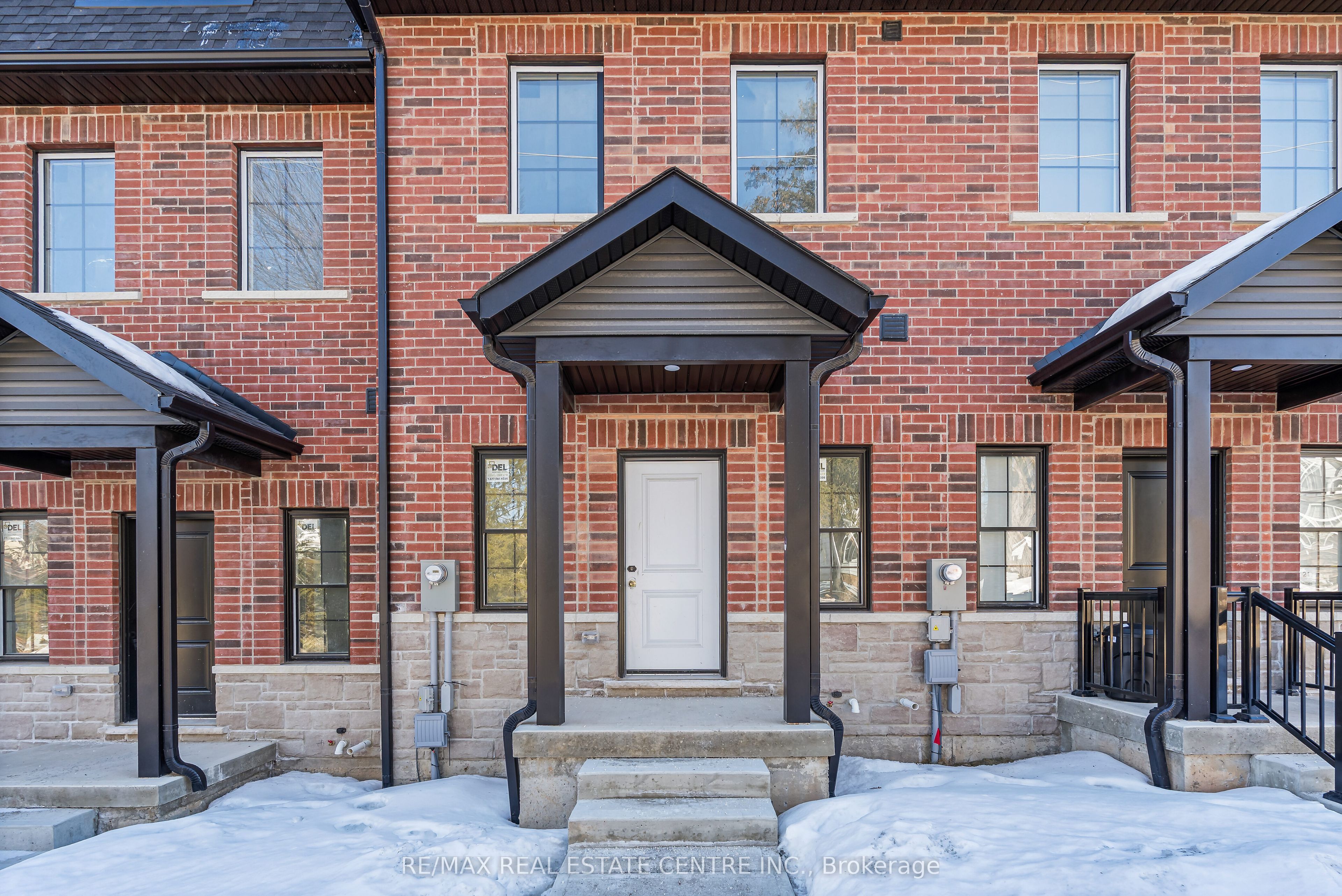 19 James Street, Halton Hills, ON L7G 2H2 photo 3