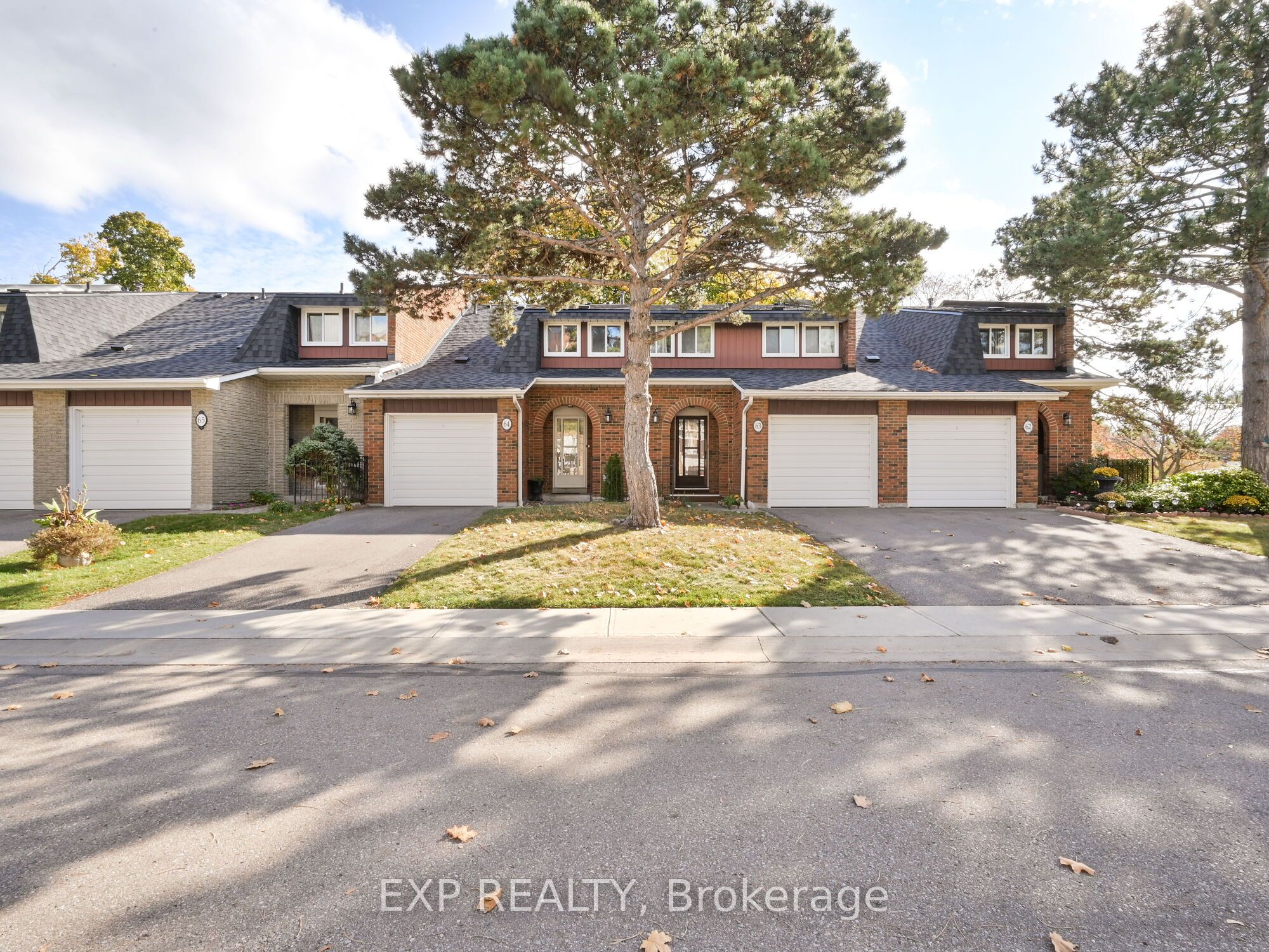 3351 Hornbeam Crescent N 64, Mississauga, ON L5L 3Z8 photo 2