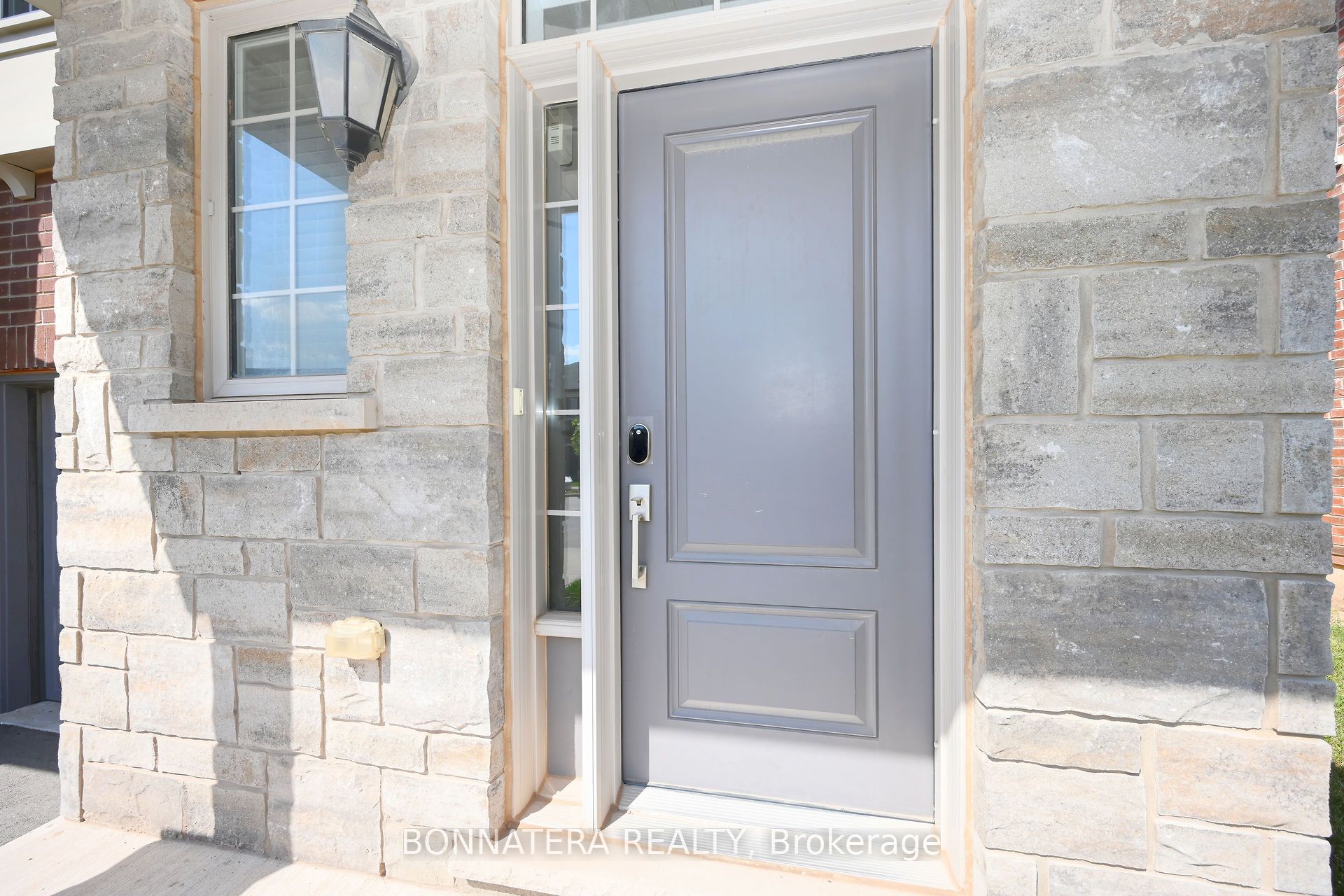 387 Wheat Boom Drive, Oakville, ON L6H 7C2 photo 4