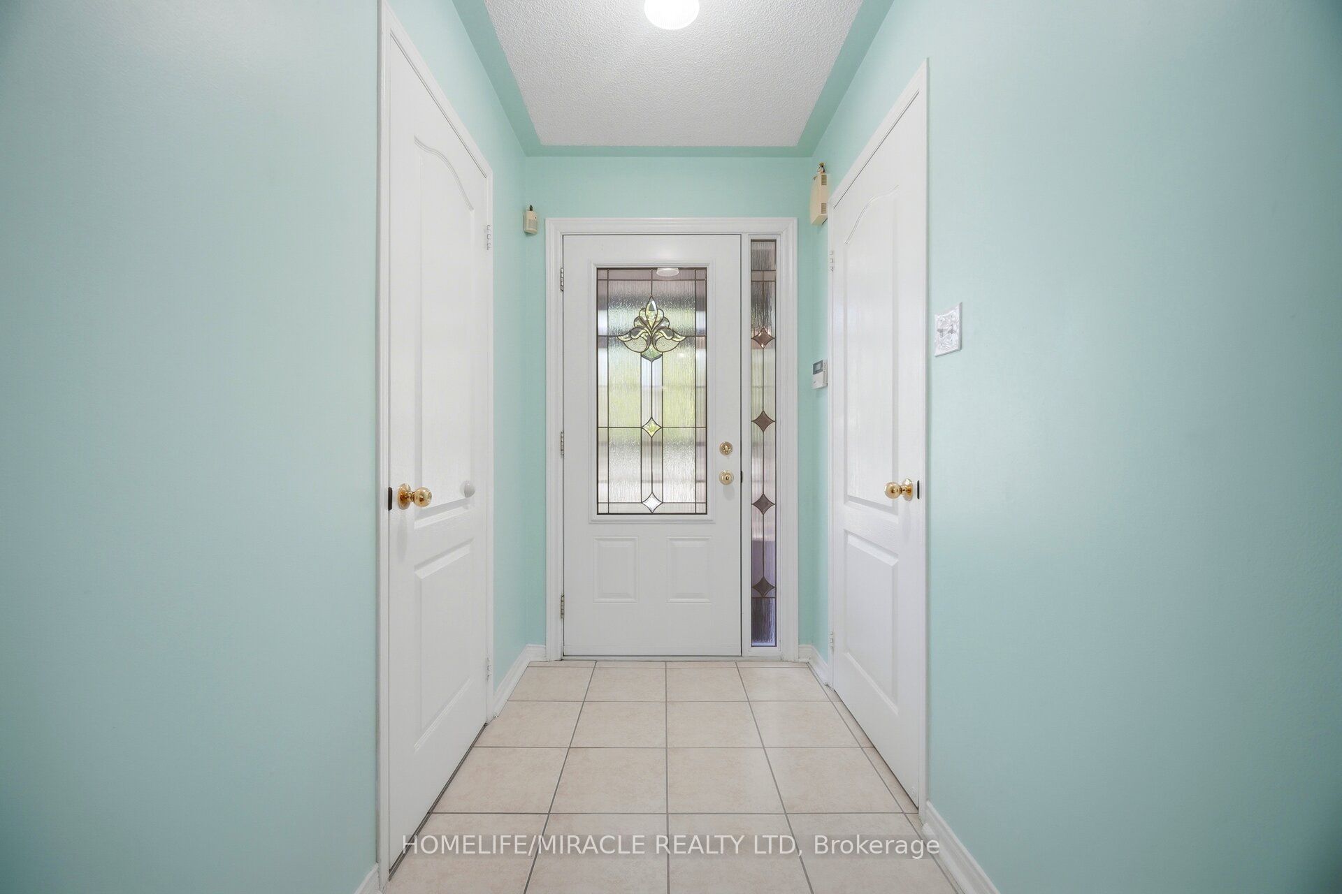 31 Larkspur Road, Brampton, ON L6R 1W8 photo 3