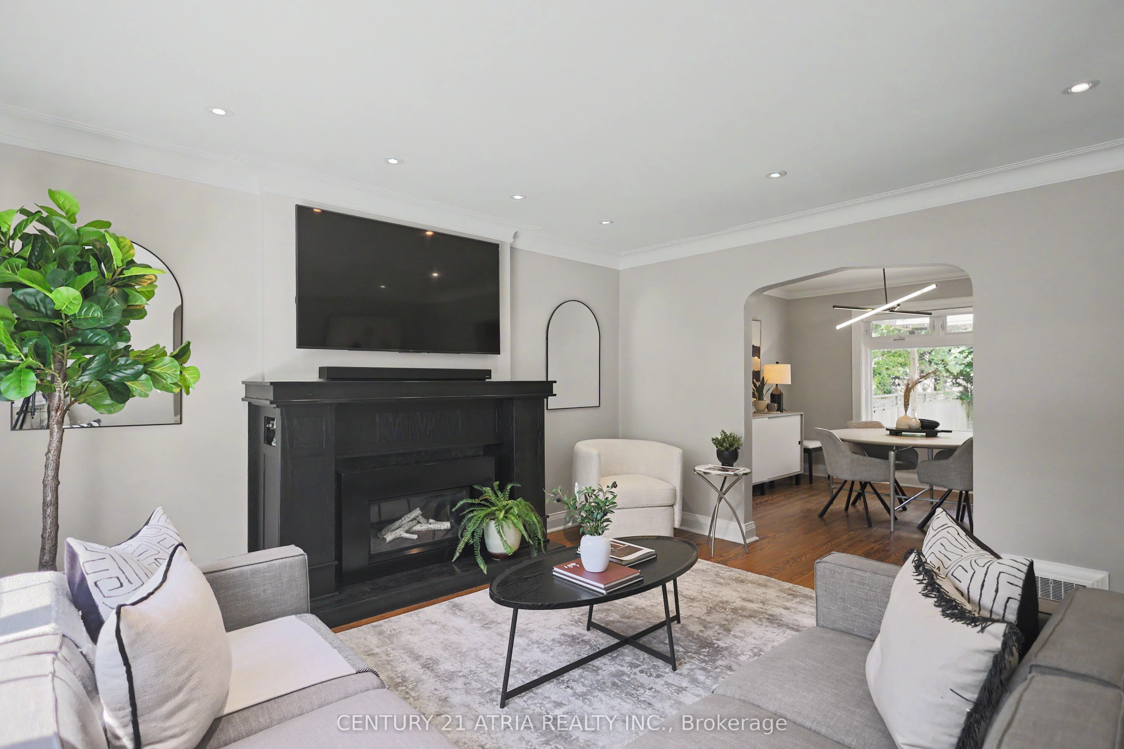 62 Lynngrove Avenue, Toronto, ON M8X 1M9 photo 5