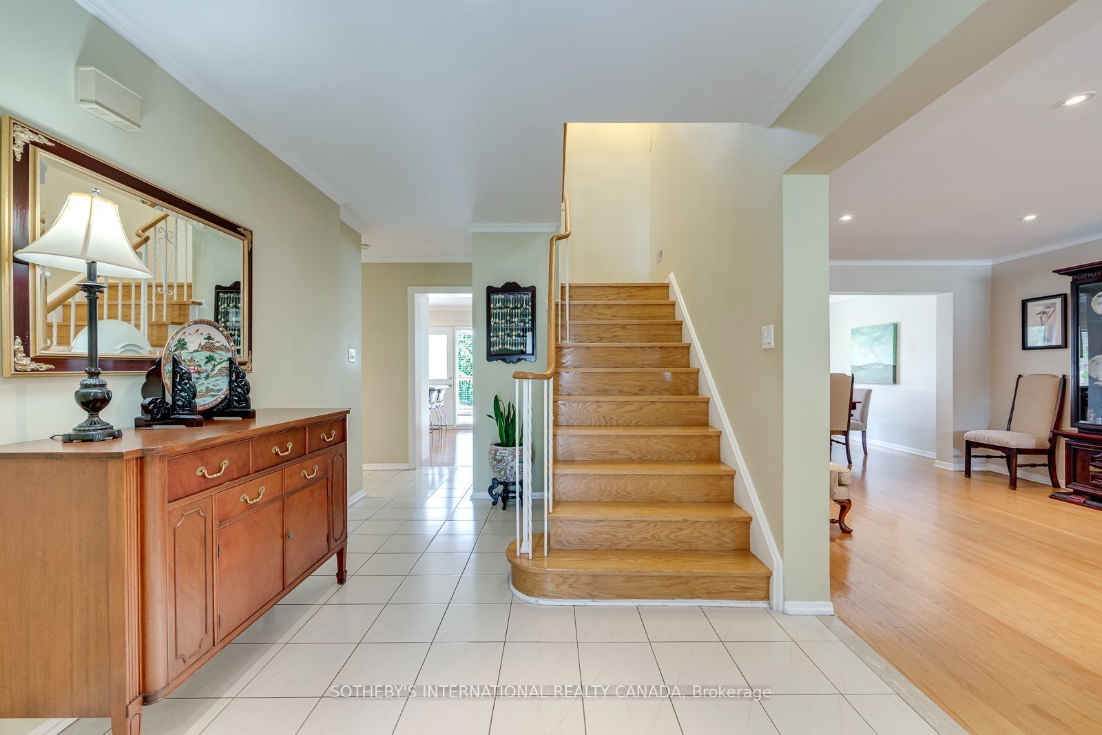 2318 Malden Court, Mississauga, ON L5K 1W5 photo 5