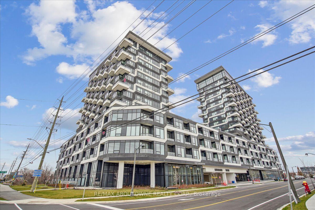 2489 Taunton Road 419, Oakville, ON L6H 3R9