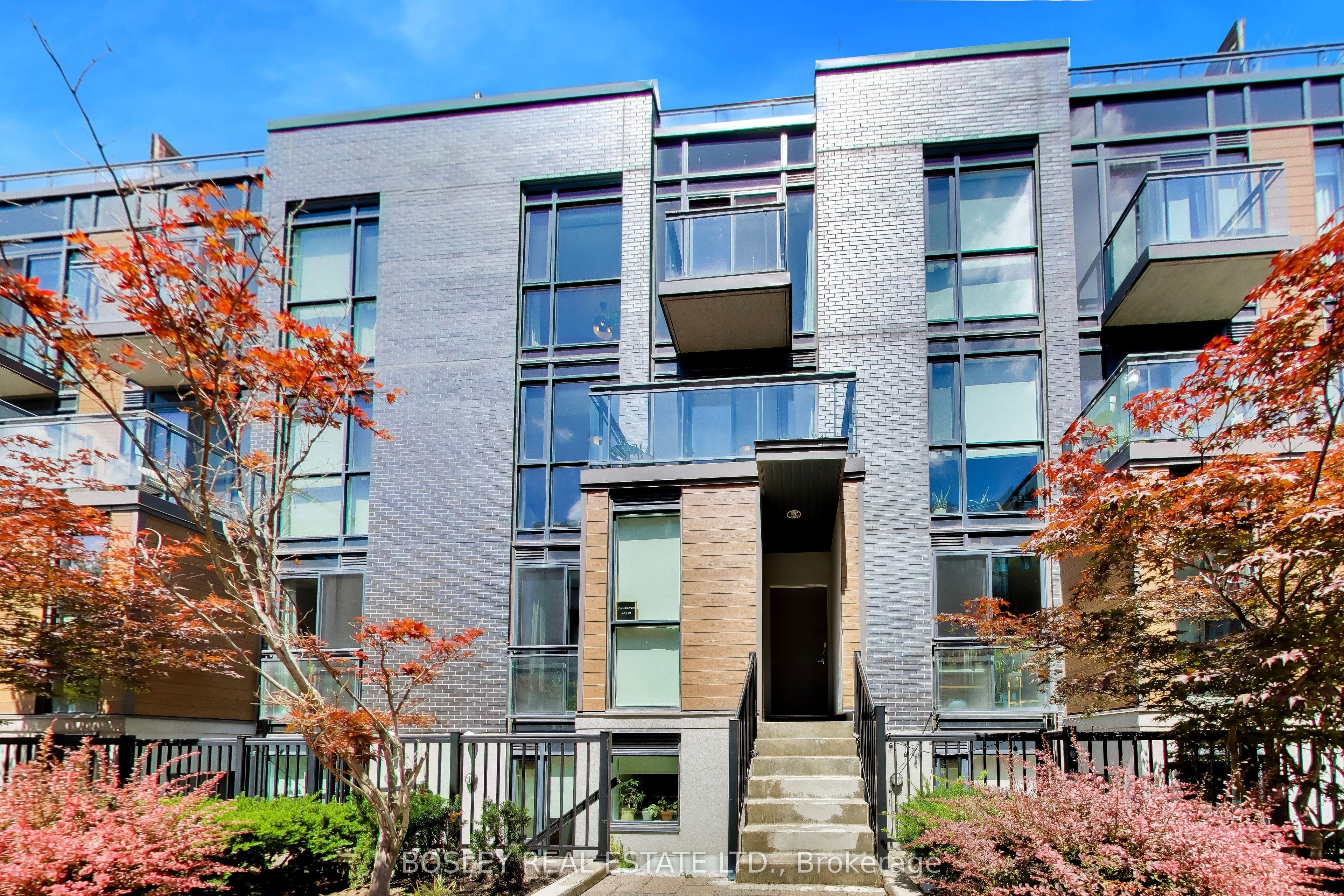 57 Macaulay Avenue 803, Toronto, ON M6P 3P5