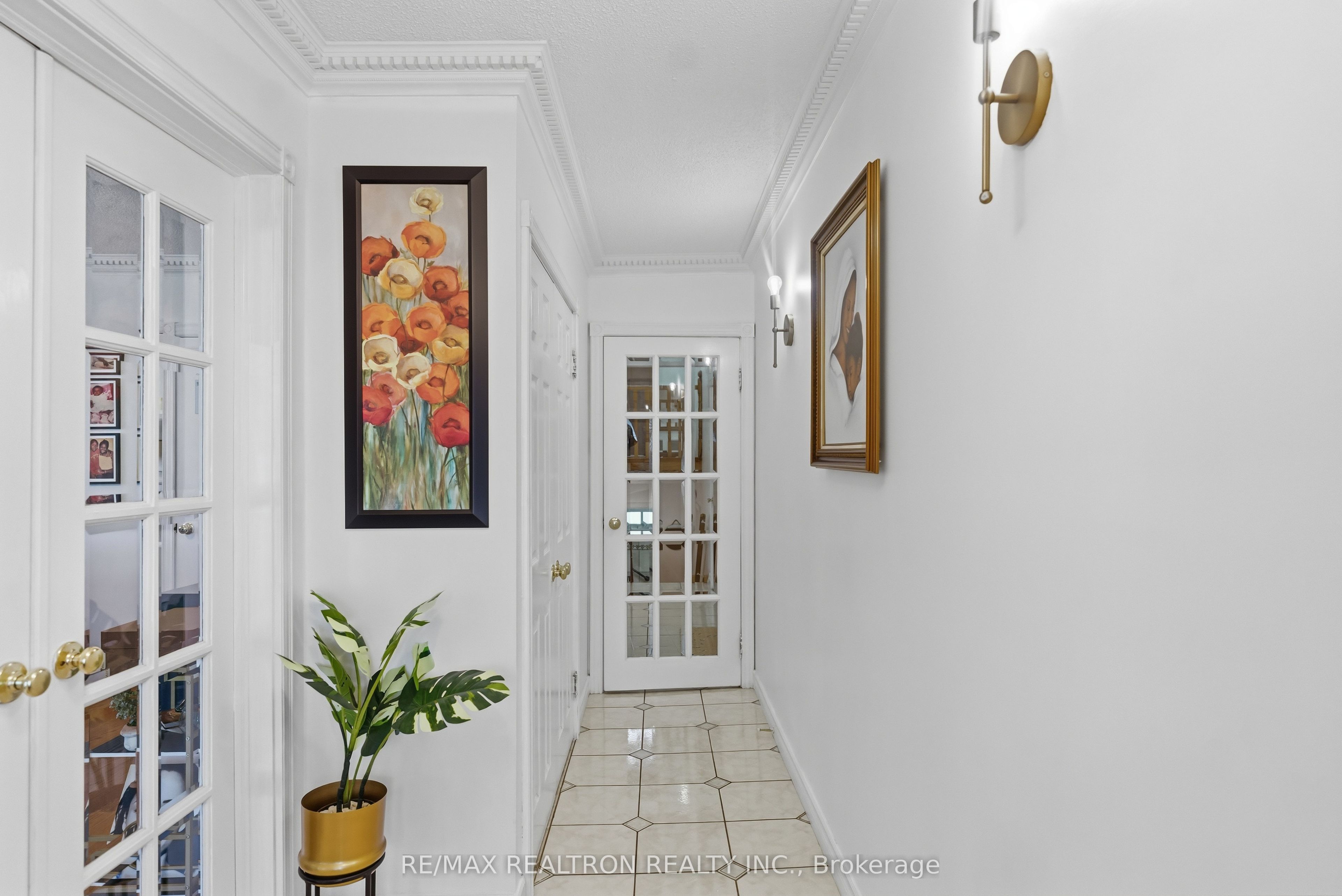 62 Wilton Drive, Brampton, ON L6W 3A1 photo 3