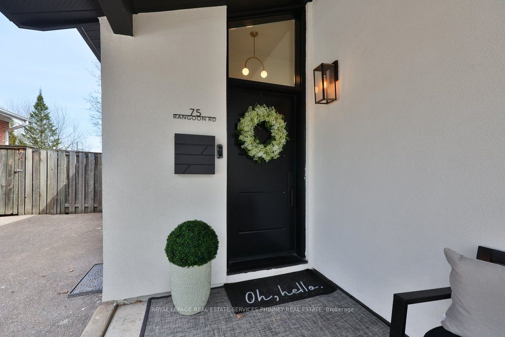 75 Rangoon Road, Toronto, ON M9C 4N8 photo 2