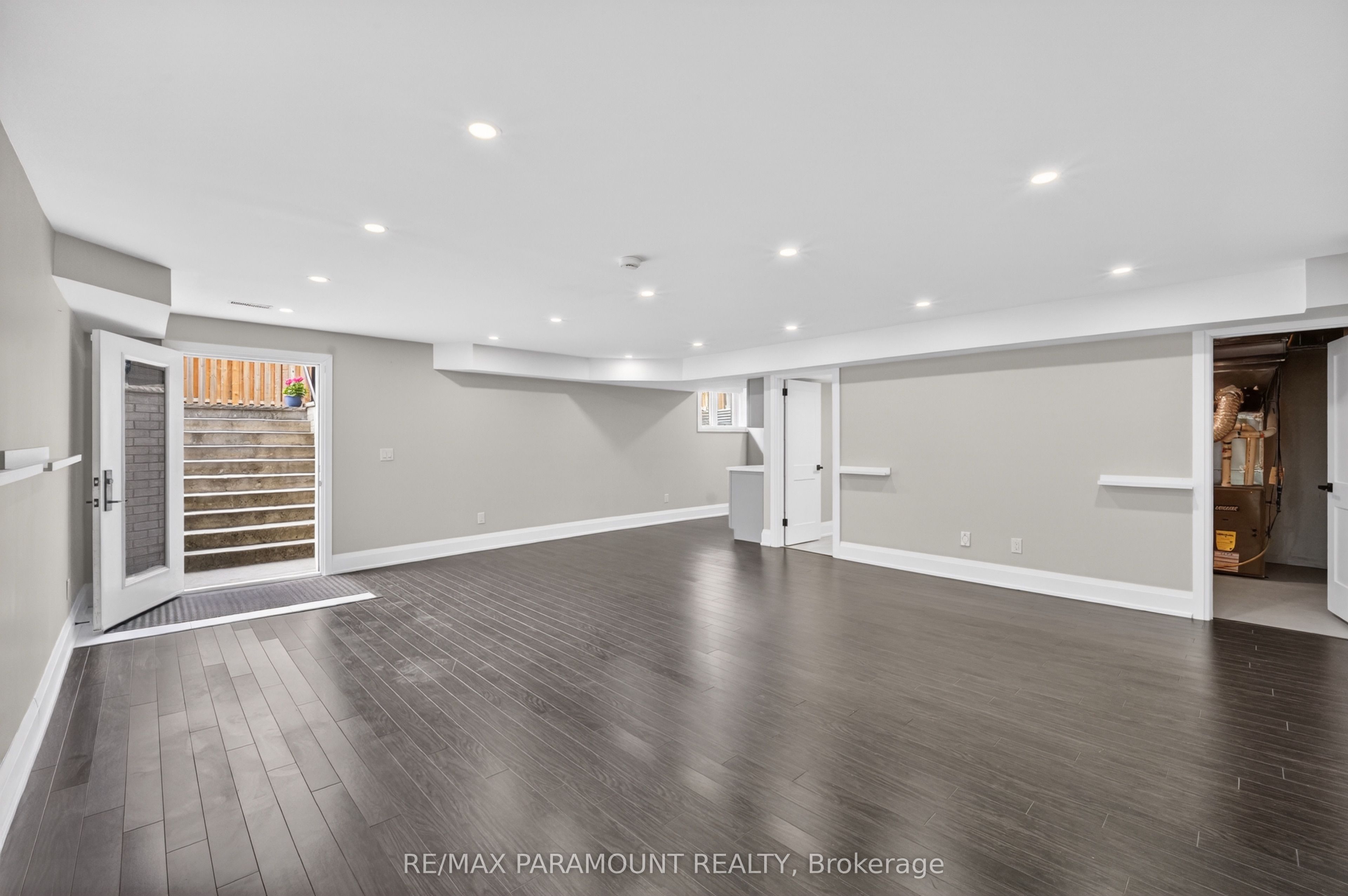 38 York Road, Toronto, ON M9R 3E4 photo 3