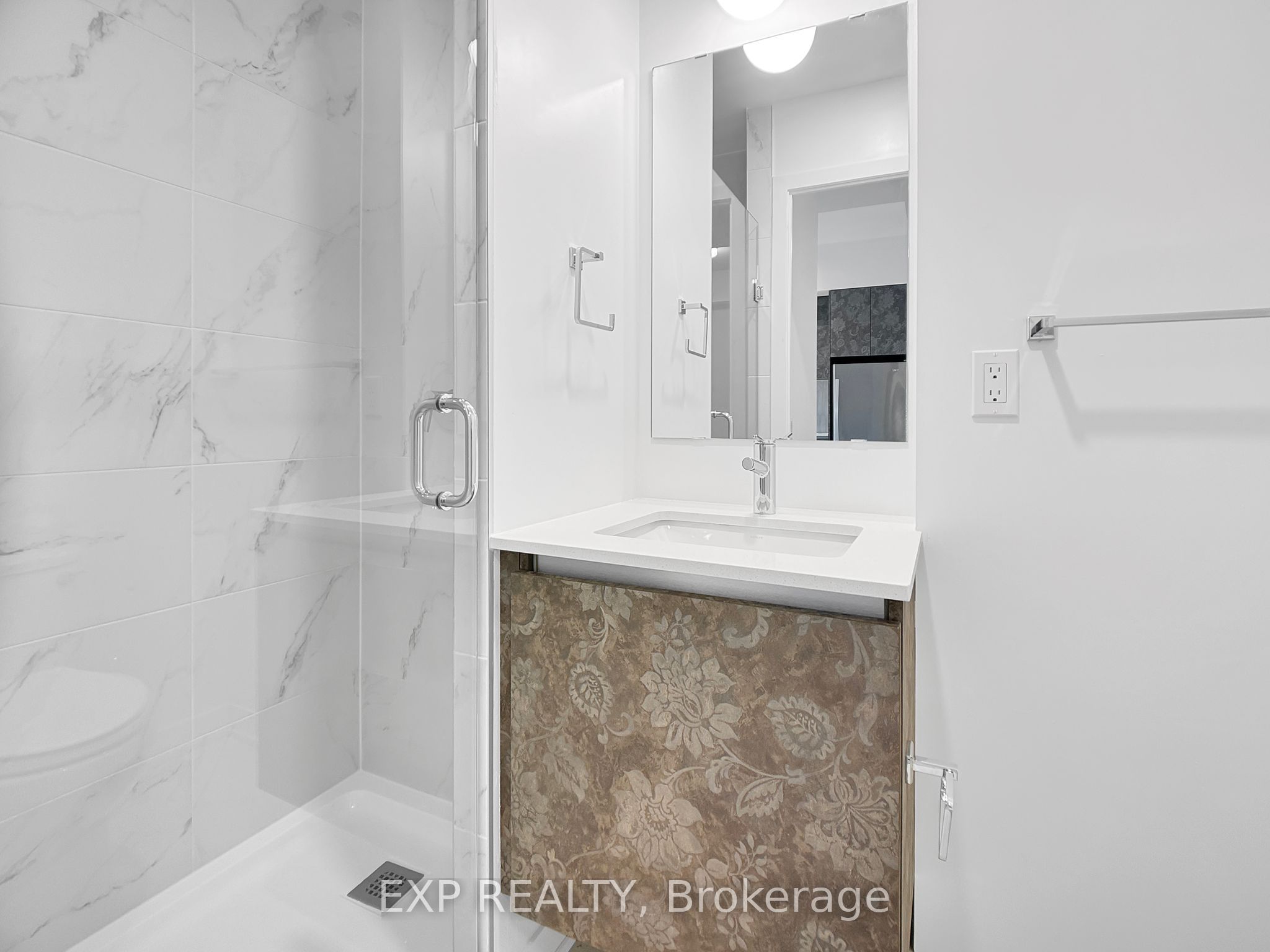 405 Dundas Street W 322, Oakville, ON L6M 5P9 photo 4