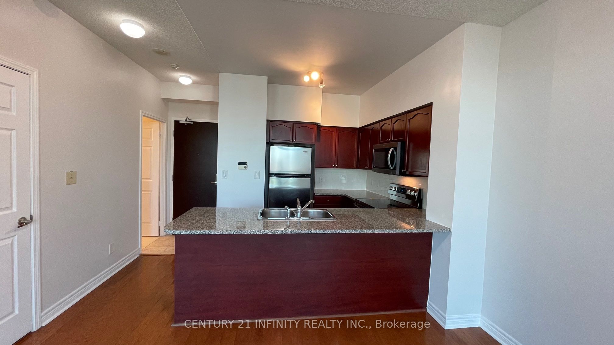 208 Enfield Place 3002, Mississauga, ON L5B 0G8 photo 5