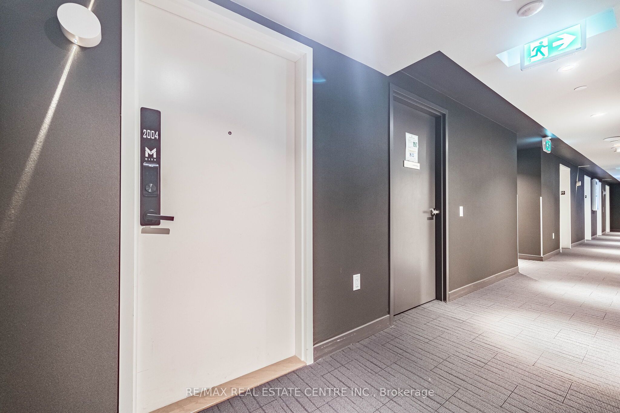3883 Quartz Road, Mississauga, ON L5B 0M4 photo 5