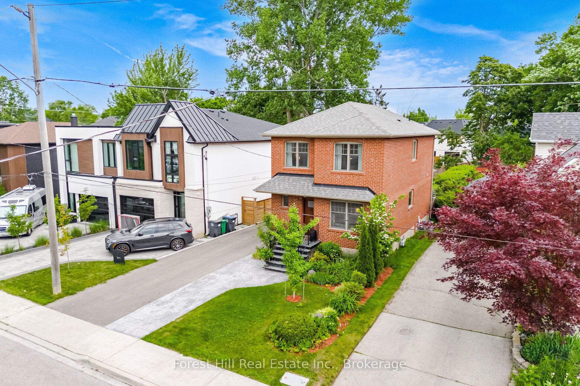 39 Broadview Avenue, Mississauga, ON L5H 2S8 photo 4