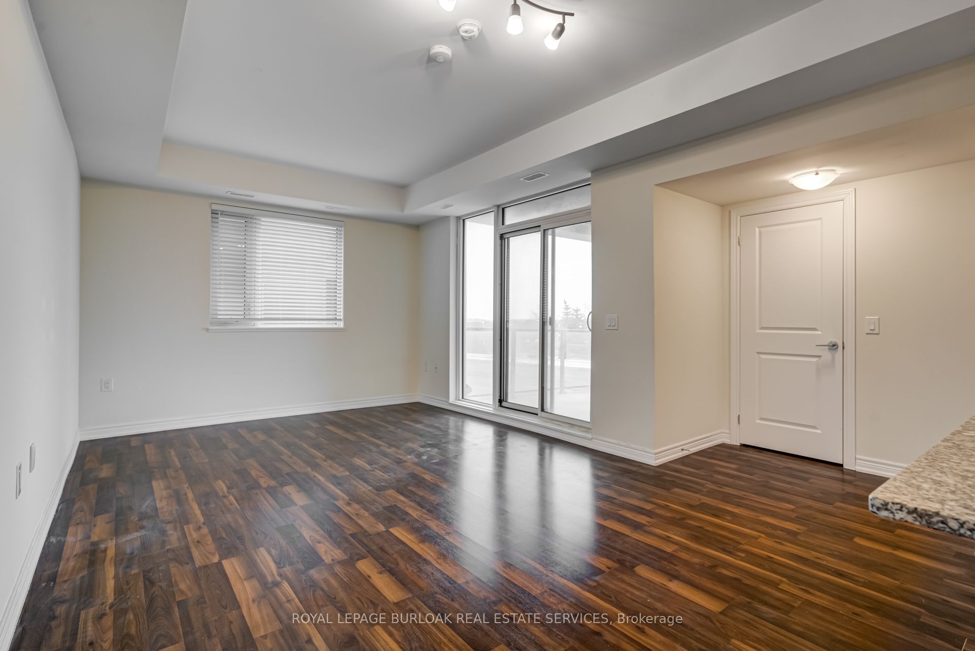 2393 Bronte Road 206, Oakville, ON L6M 4J2 photo 3