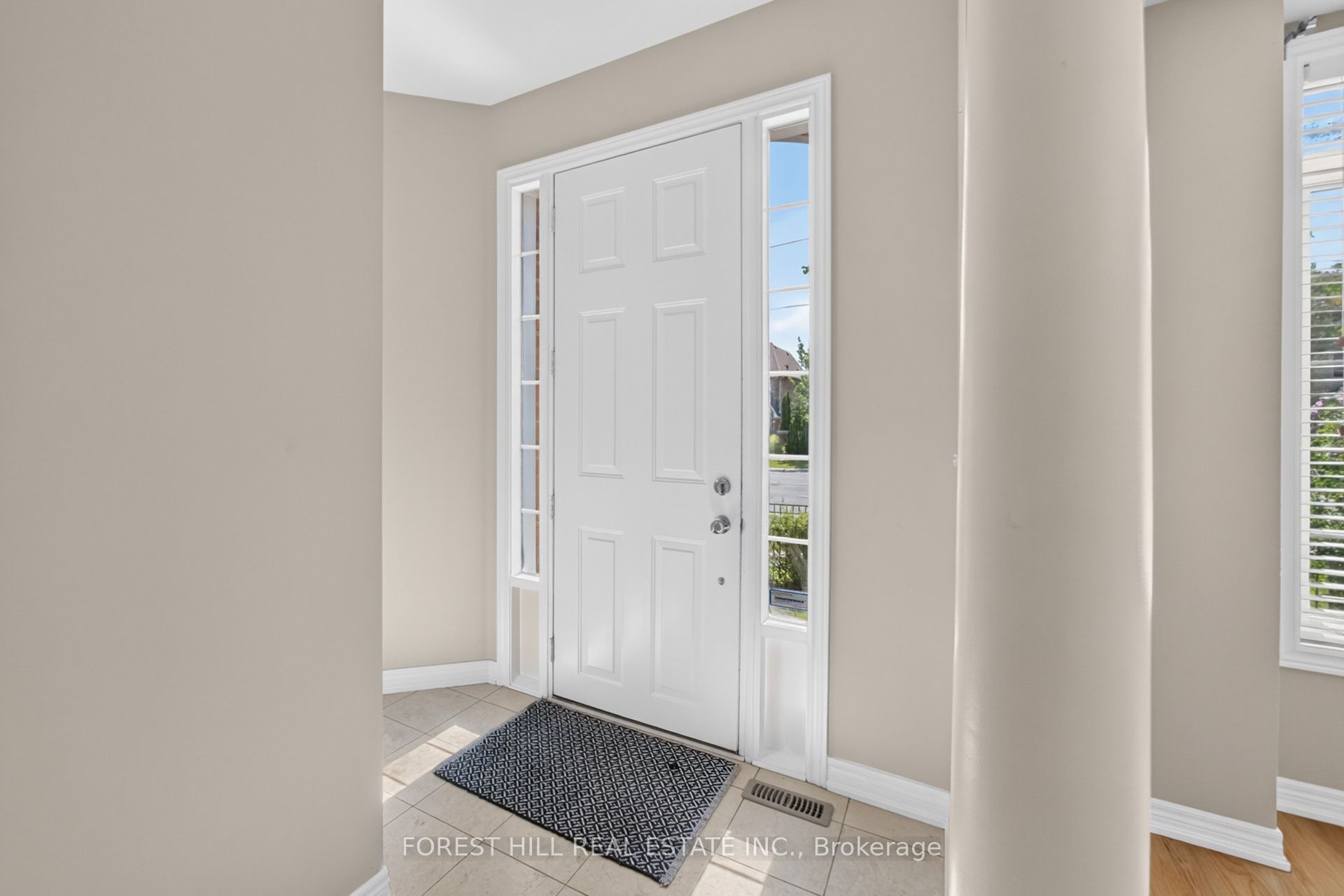 3549 Eglinton Avenue W, Mississauga, ON L5M 7T3 photo 3