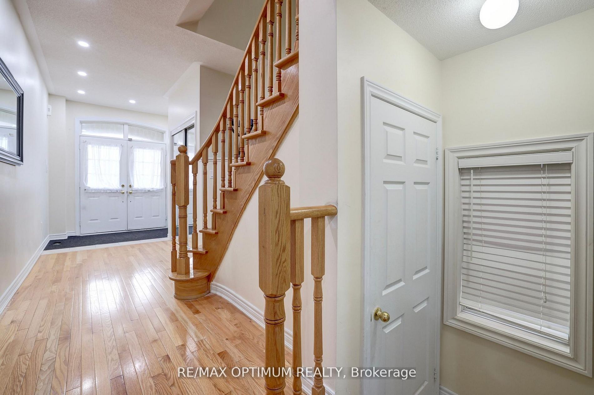 21 Saint Eugene Street, Brampton, ON L6Y 0N5 photo 3