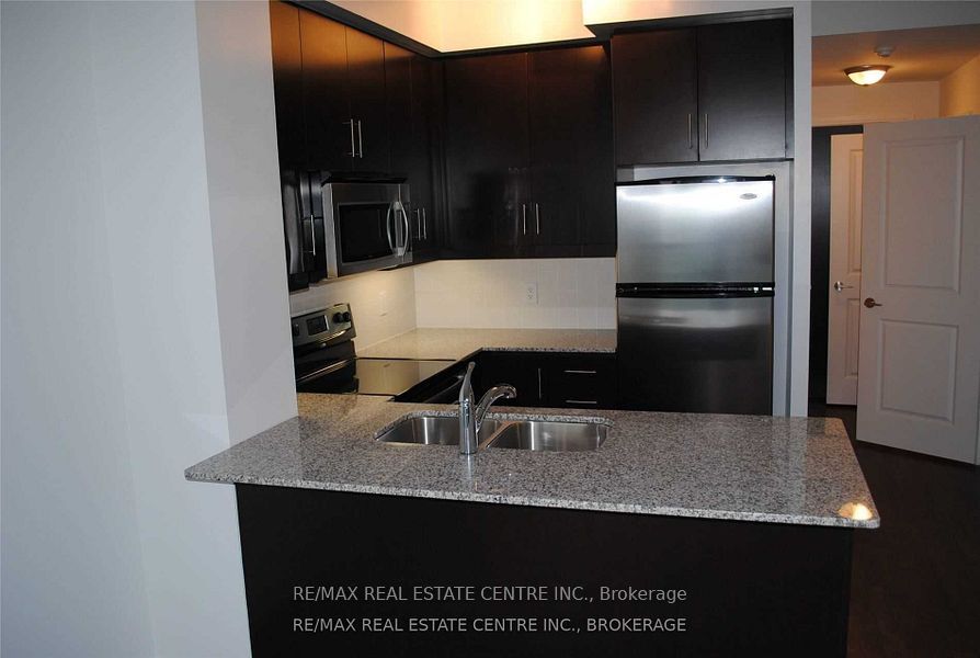 60 Absolute Avenue 203, Mississauga, ON L4Z 0A9 photo 4