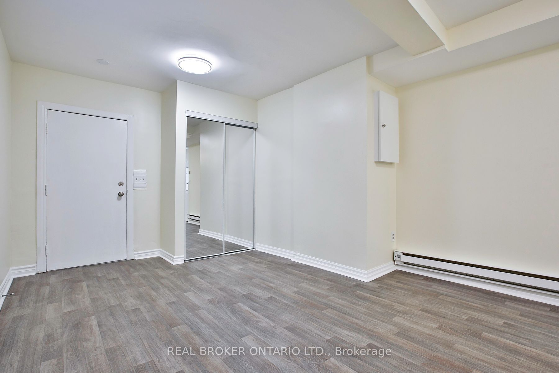 53 Maria Street 5, Toronto, ON M6P 1W1 photo 2