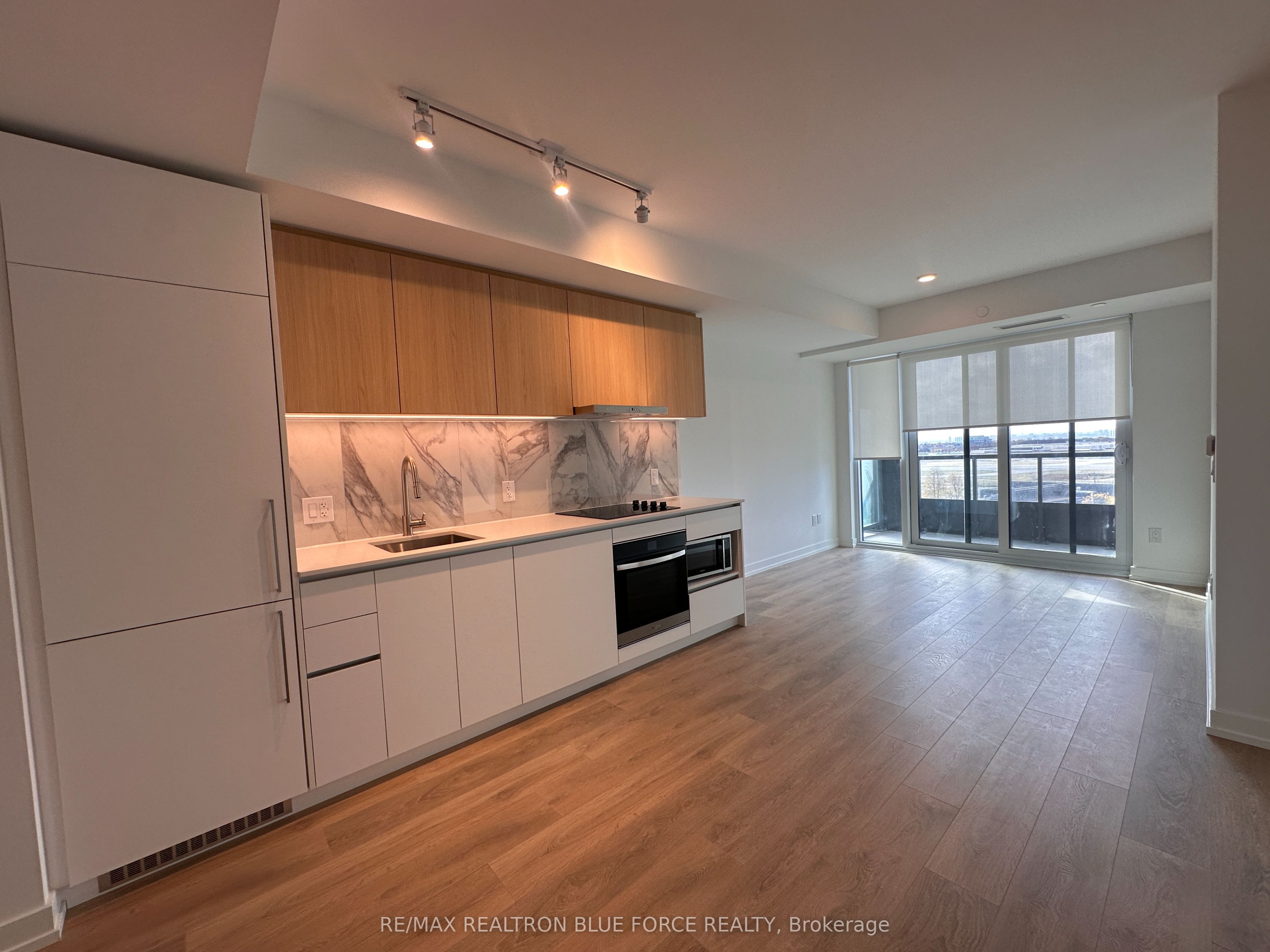 1100 Sheppard Avenue W 1215, Toronto, ON M3K 0E4 photo 4
