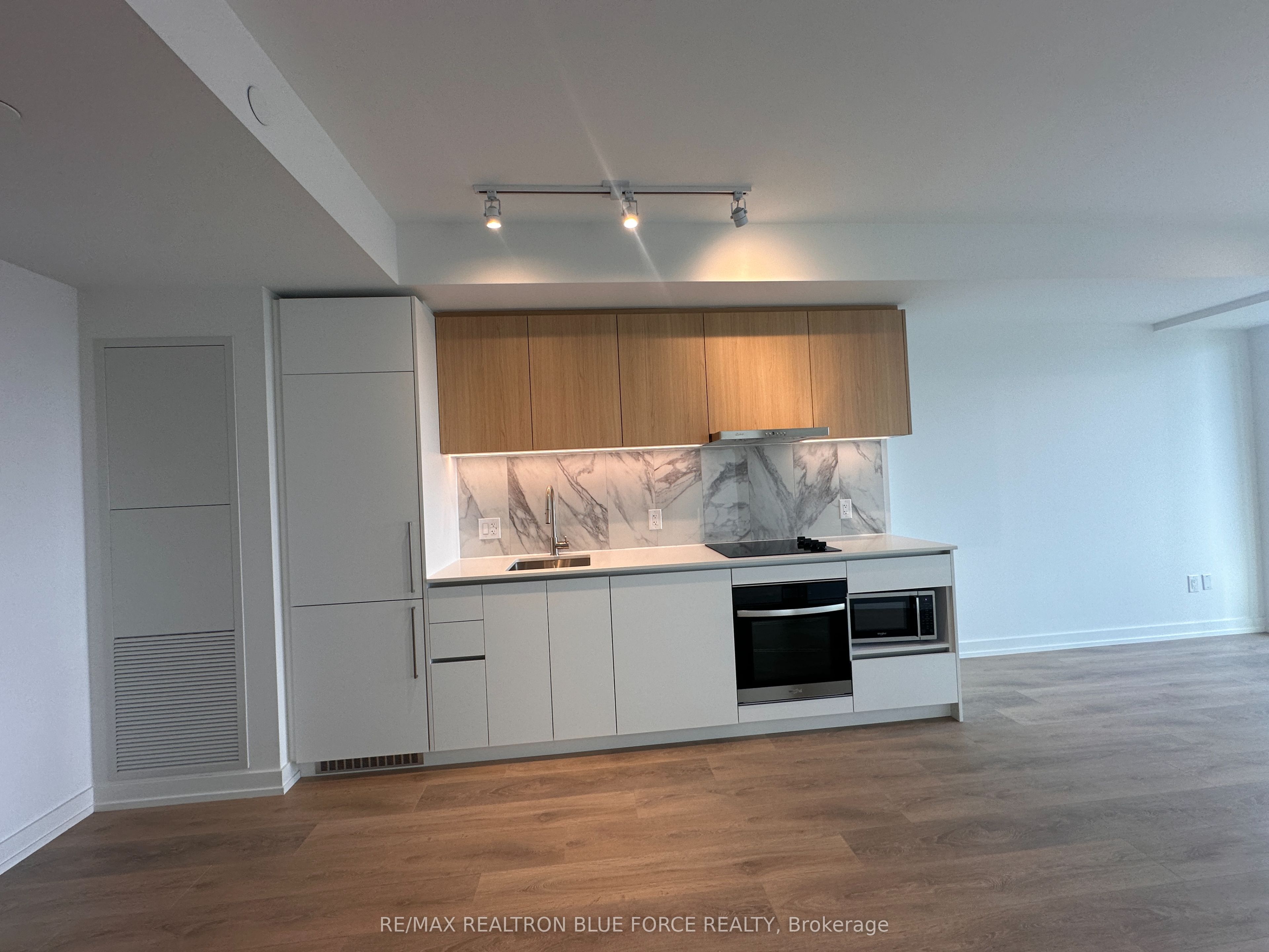1100 Sheppard Avenue W 1215, Toronto, ON M3K 0E4 photo 5