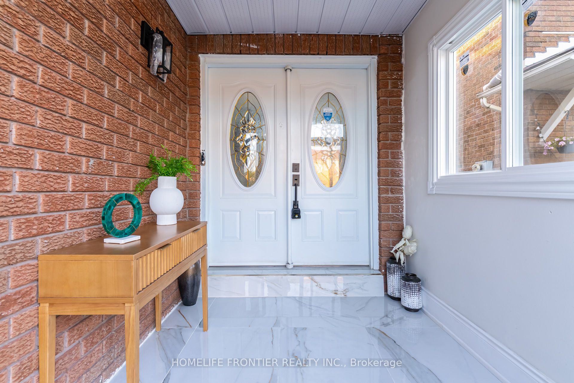 1059 Ivandale Drive, Mississauga, ON L5V 1A9 photo 5