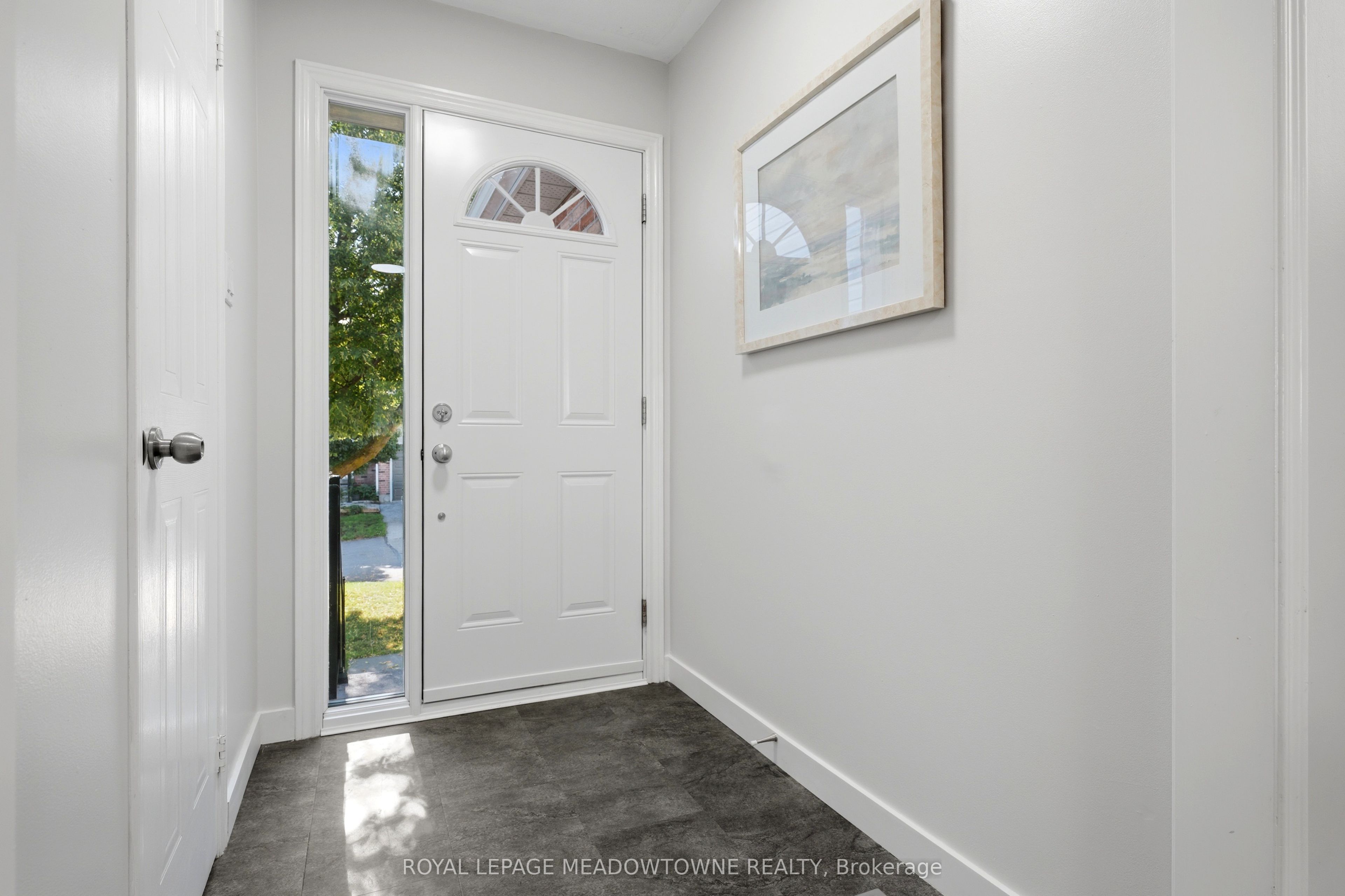 3 Brian Lane, Halton Hills, ON L7G 5L7 photo 4