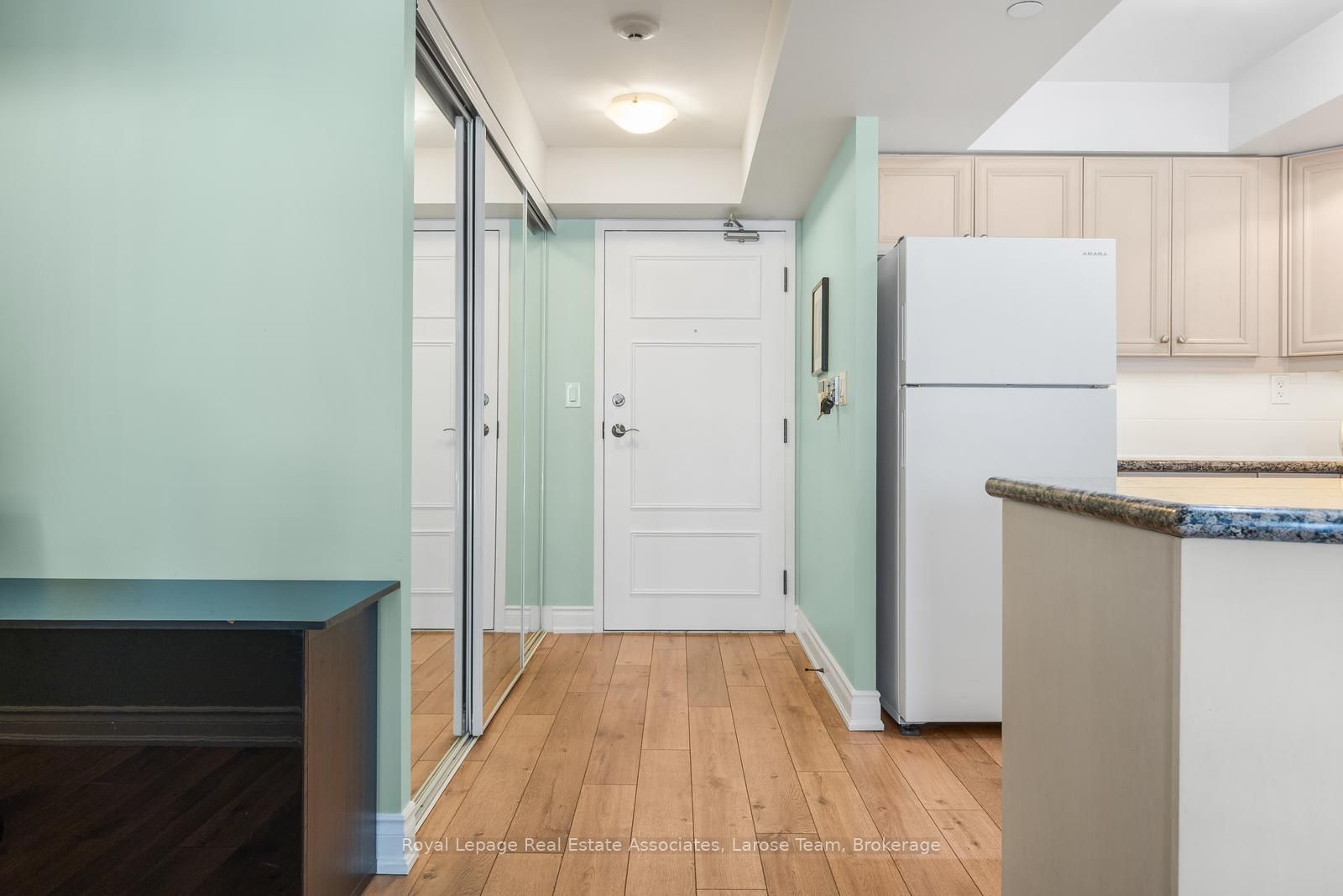 3 Marine Parade Drive 2101, Toronto, ON M8V 3Z5 photo 4
