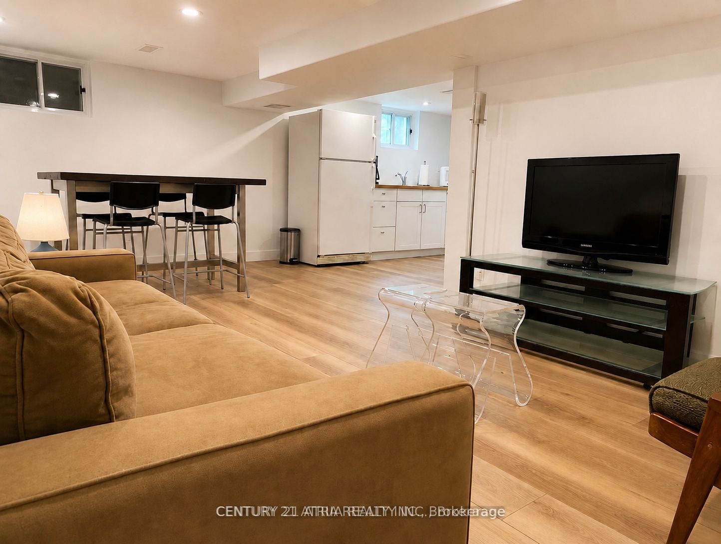 2 Crystal Crescent, Toronto, ON M8W 2Z7 photo 3
