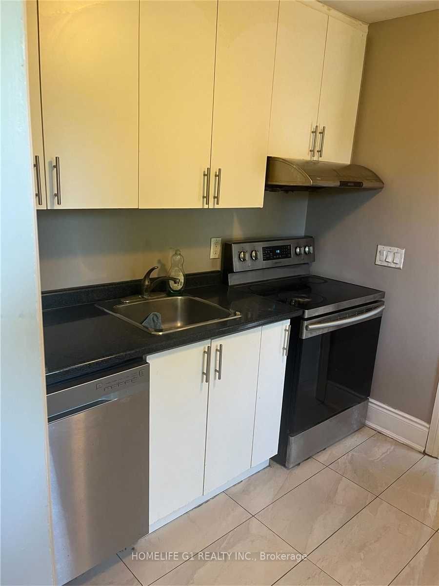 1098 Kent Avenue, Oakville, ON L6H 1Z8 photo 5