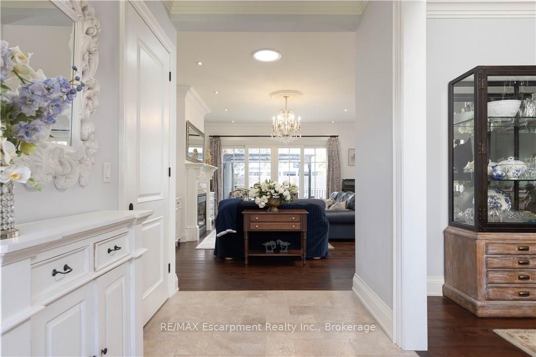2073 Deramore Drive, Oakville, ON L6J 2P7 photo 5