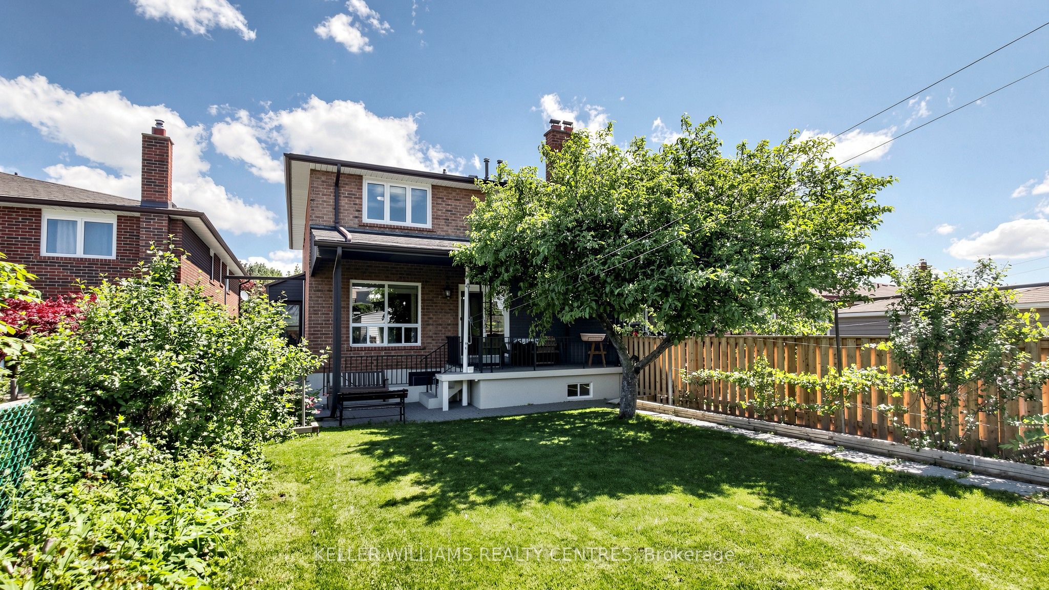 30 Clubhouse Court, Toronto, ON M3L 2K5 photo 3