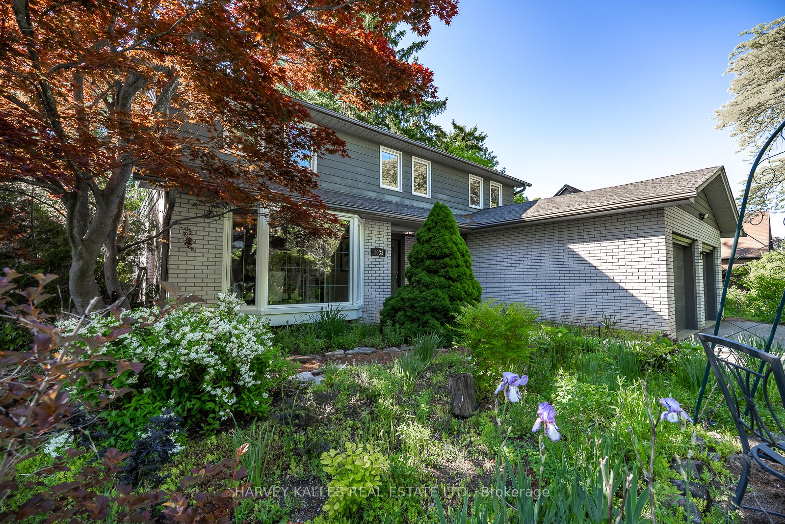 1033 Fair Birch Drive, Mississauga, ON L5H 1M4 photo 2