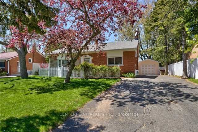 287 Kent Crescent, Burlington, ON L7L 4T2