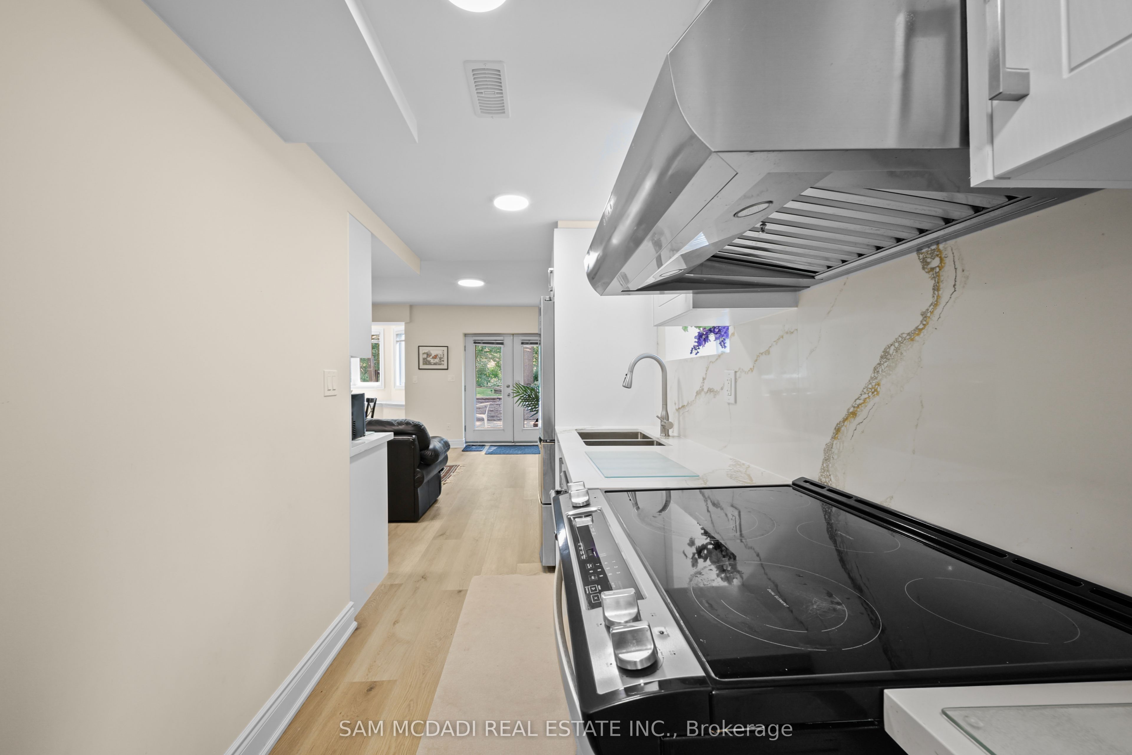 1770 Fellen Place BSMT, Mississauga, ON L5J 4S4 photo 5
