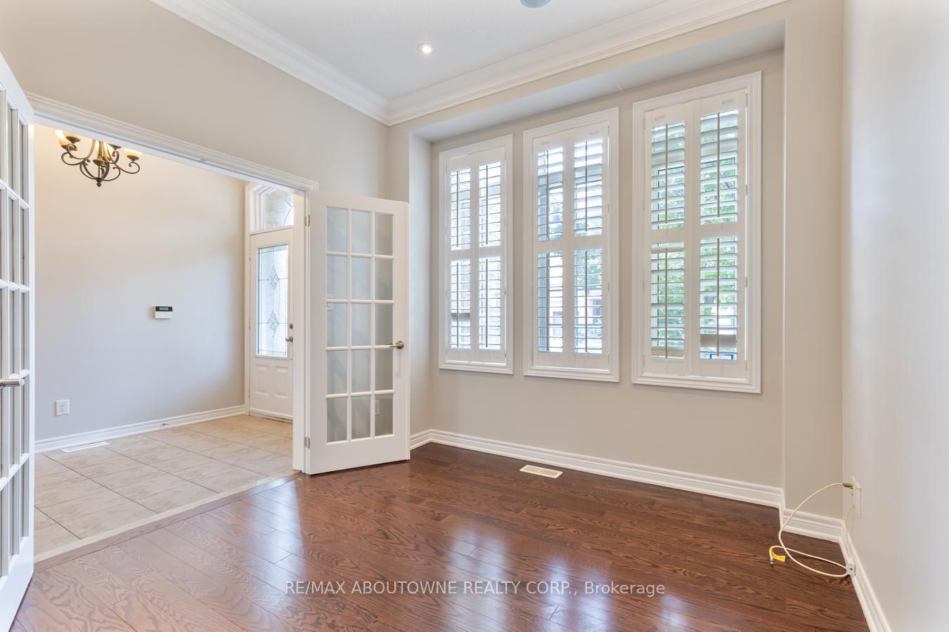 2232 Millstone Drive, Oakville, ON L6M 0G1 photo 4