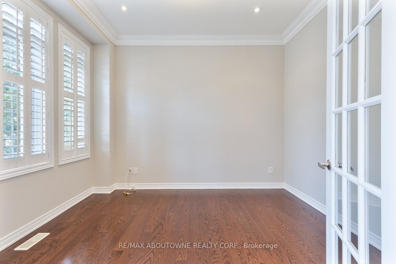 2232 Millstone Drive, Oakville, ON L6M 0G1 photo 5