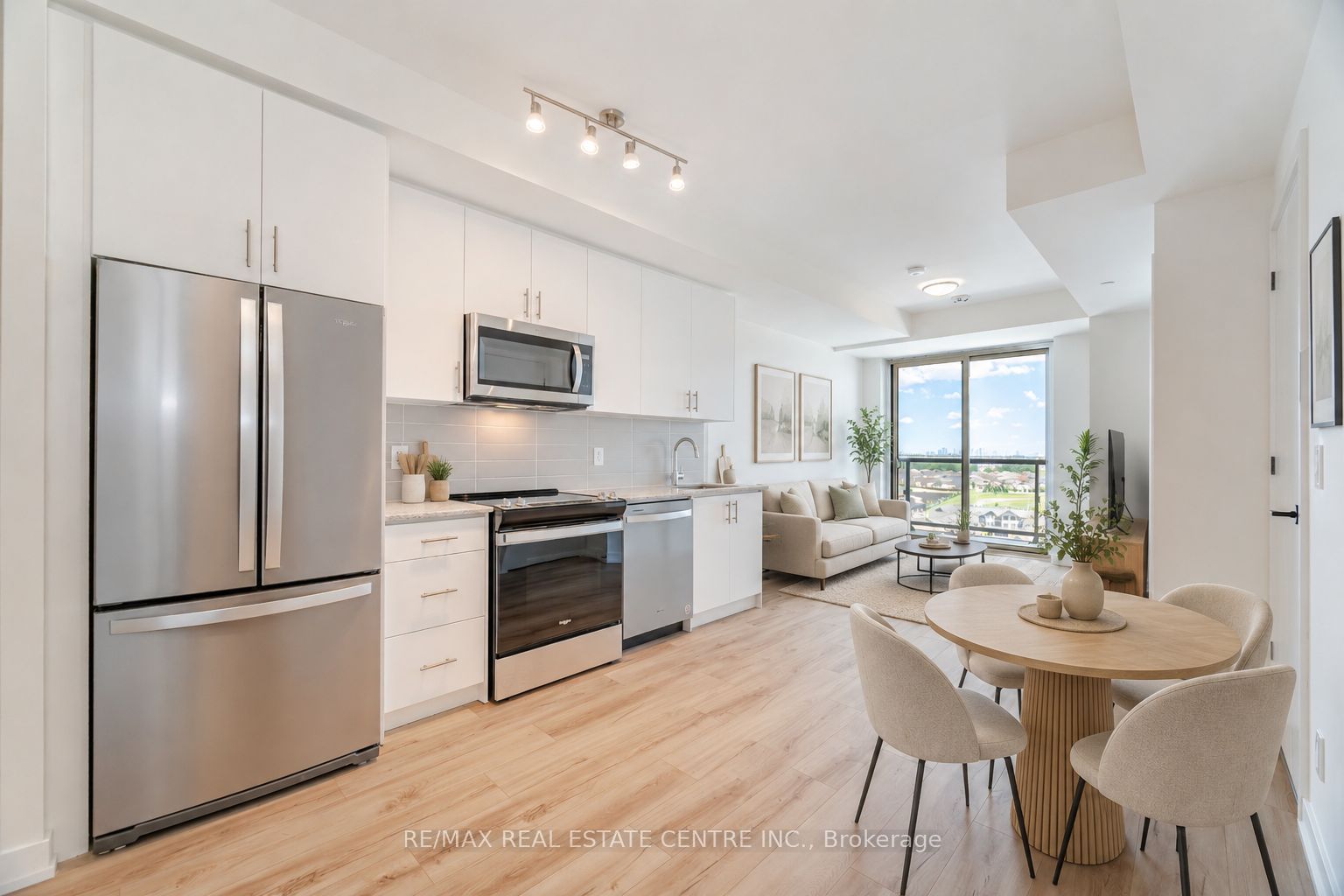 335 Wheat Boom Drive 1411, Oakville, ON L6H 7X4