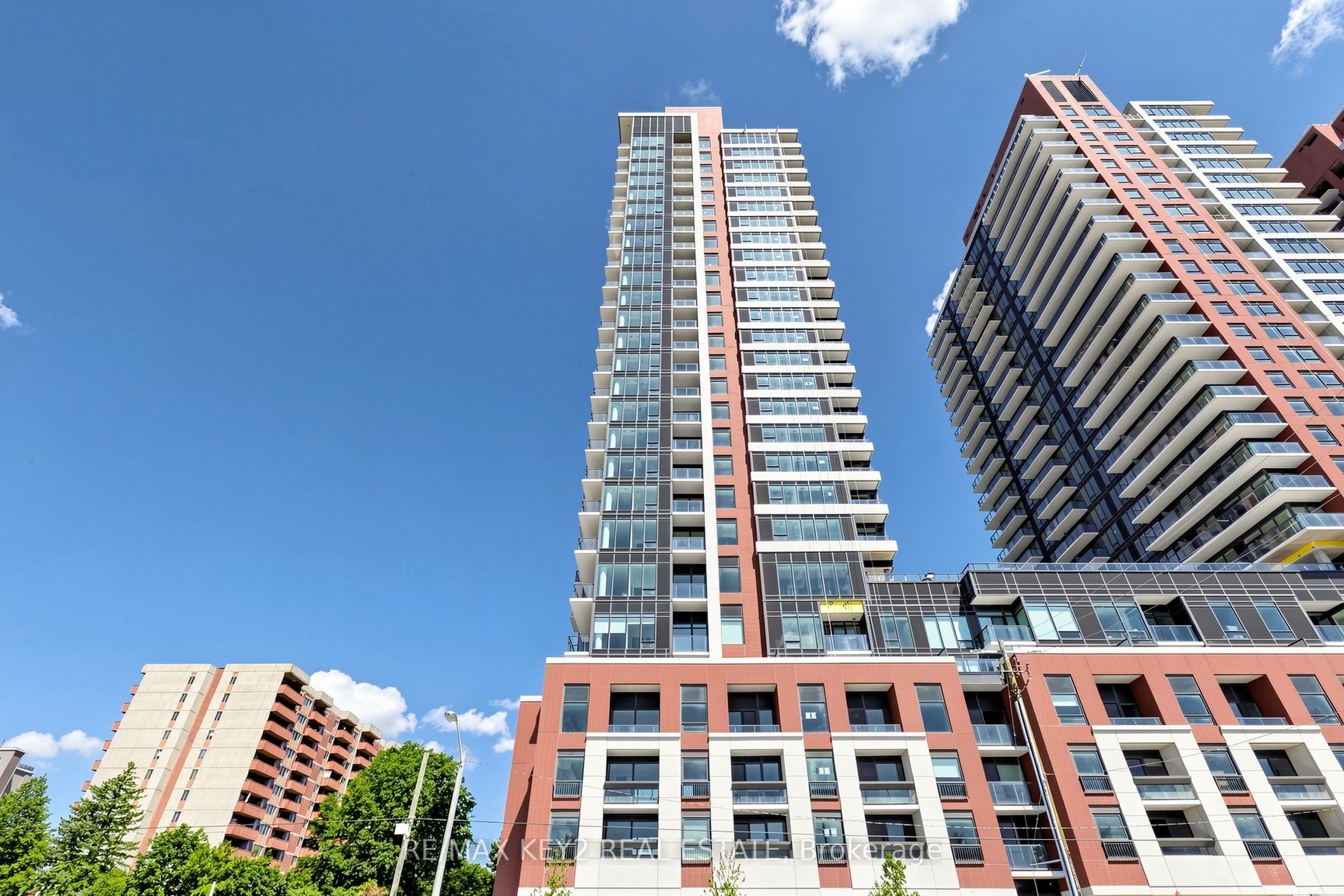 4010 Eglinton Avenue W 706, Toronto, ON M9A 0G5