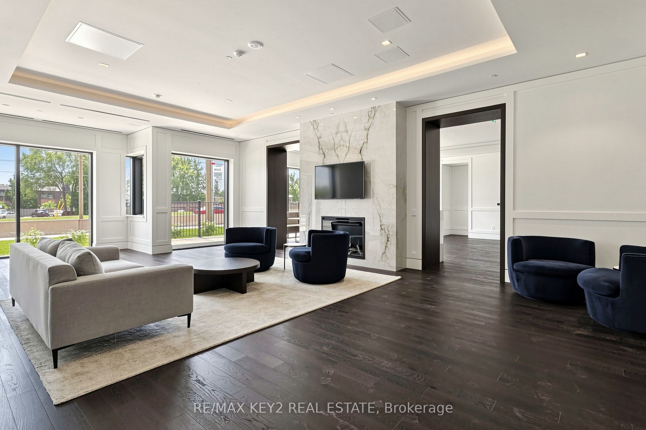4010 Eglinton Avenue W 706, Toronto, ON M9A 0G5 photo 4