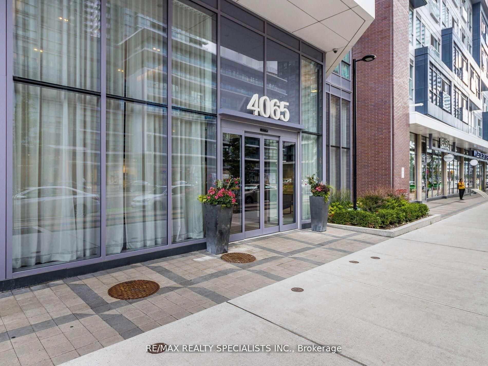 4065 Confederation Parkway 1511, Mississauga, ON L5B 0L4 photo 3
