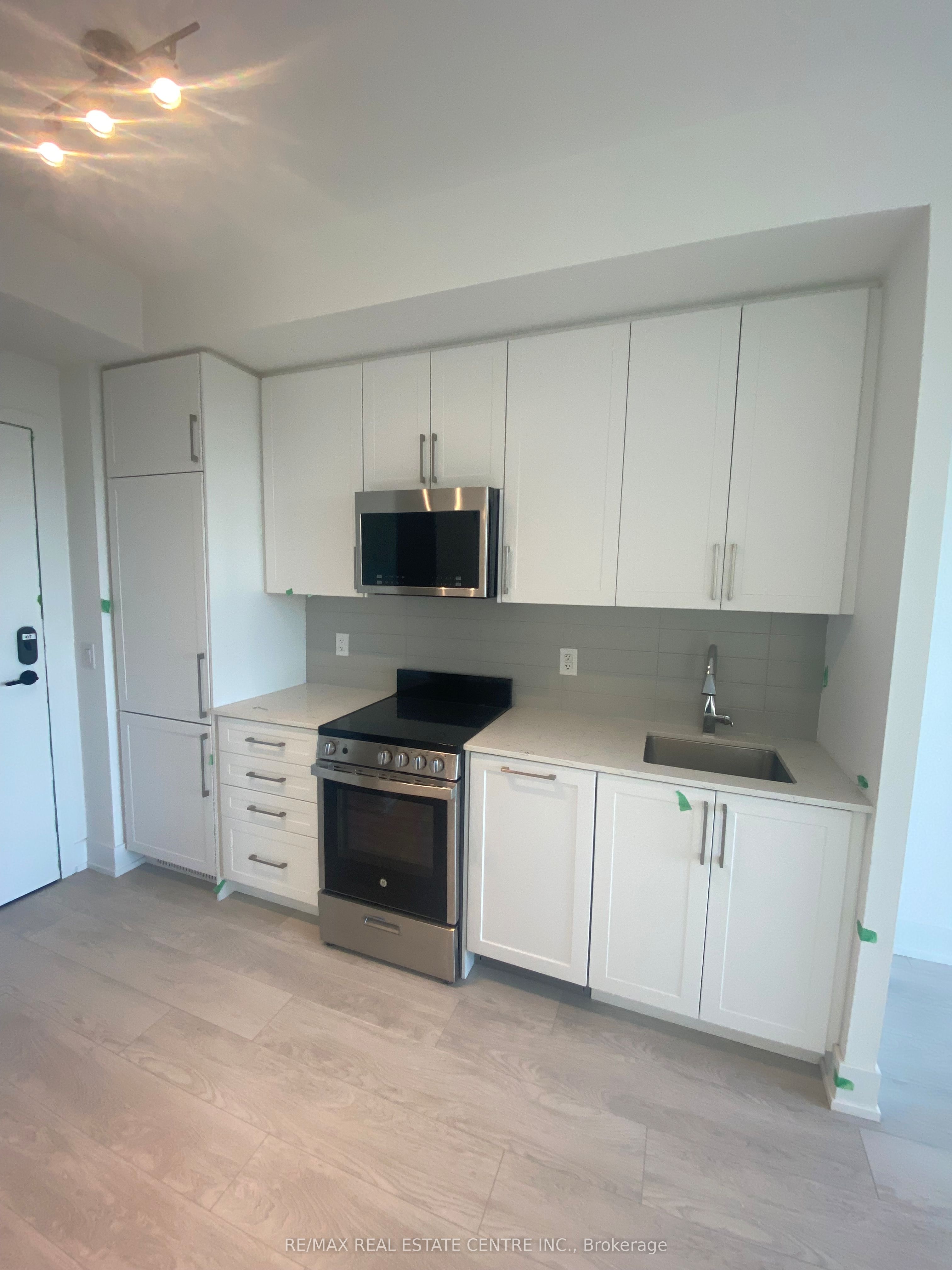 2450 Old Bronte Road 417, Oakville, ON L6M 5P6 photo 4