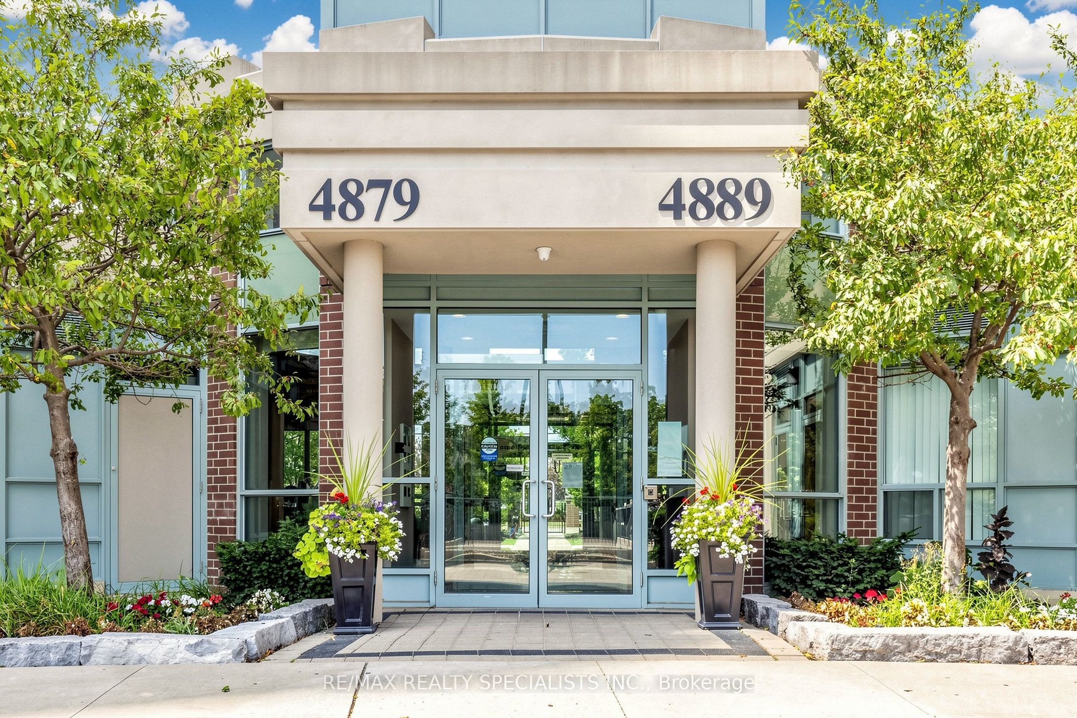 4879 Kimbermount Avenue 303, Mississauga, ON L5M 7R8 photo 3