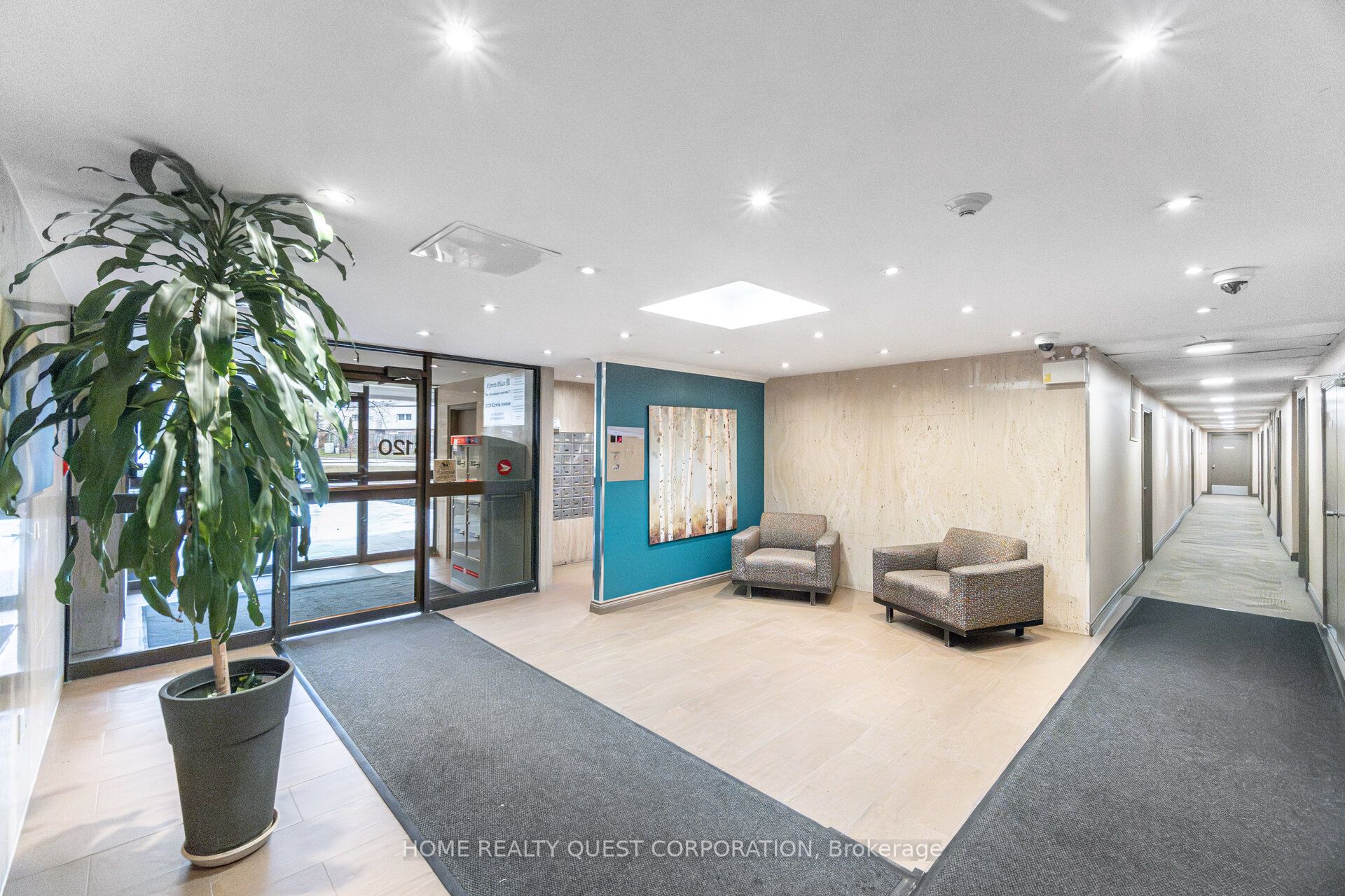 3120 Kirwin Avenue 605, Mississauga, ON L5A 3R2 photo 2