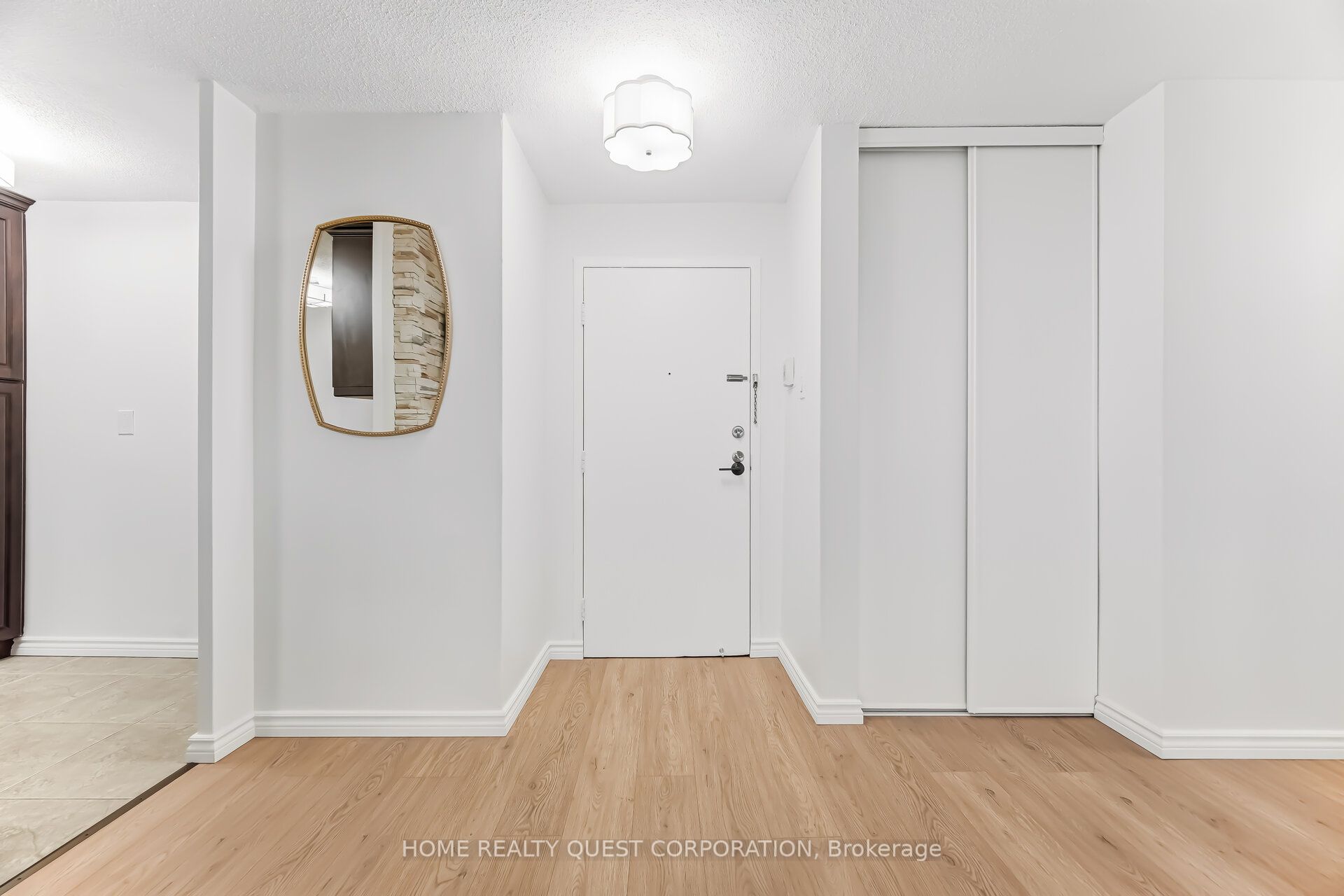 3120 Kirwin Avenue 605, Mississauga, ON L5A 3R2 photo 3