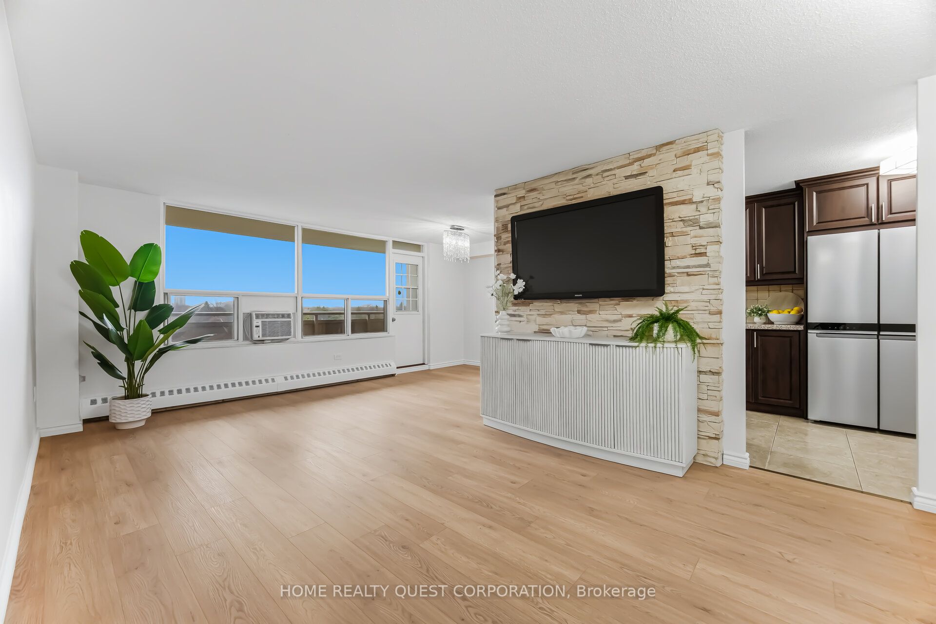 3120 Kirwin Avenue 605, Mississauga, ON L5A 3R2 photo 4