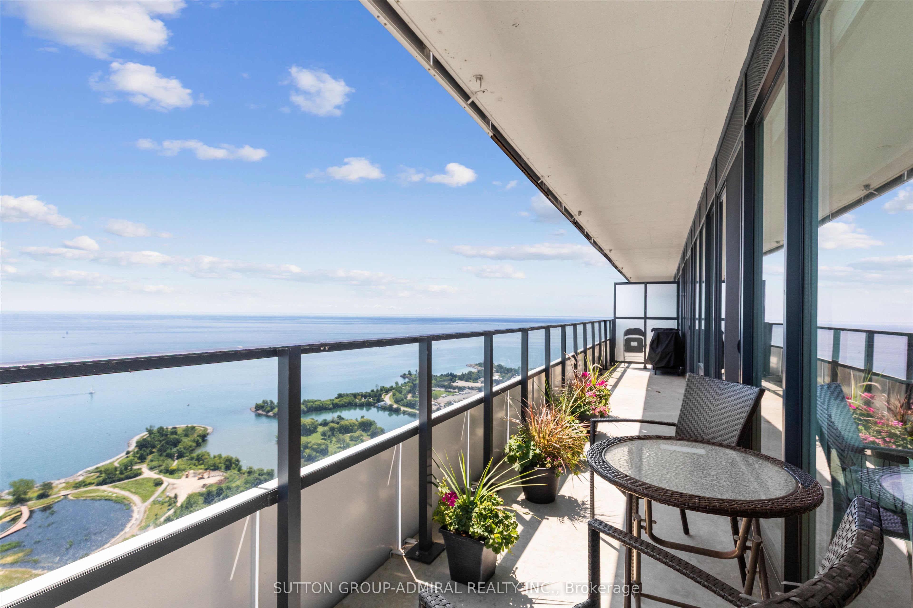 30 Shore Breeze Drive 4908, Toronto, ON M8V 0J1 photo 2