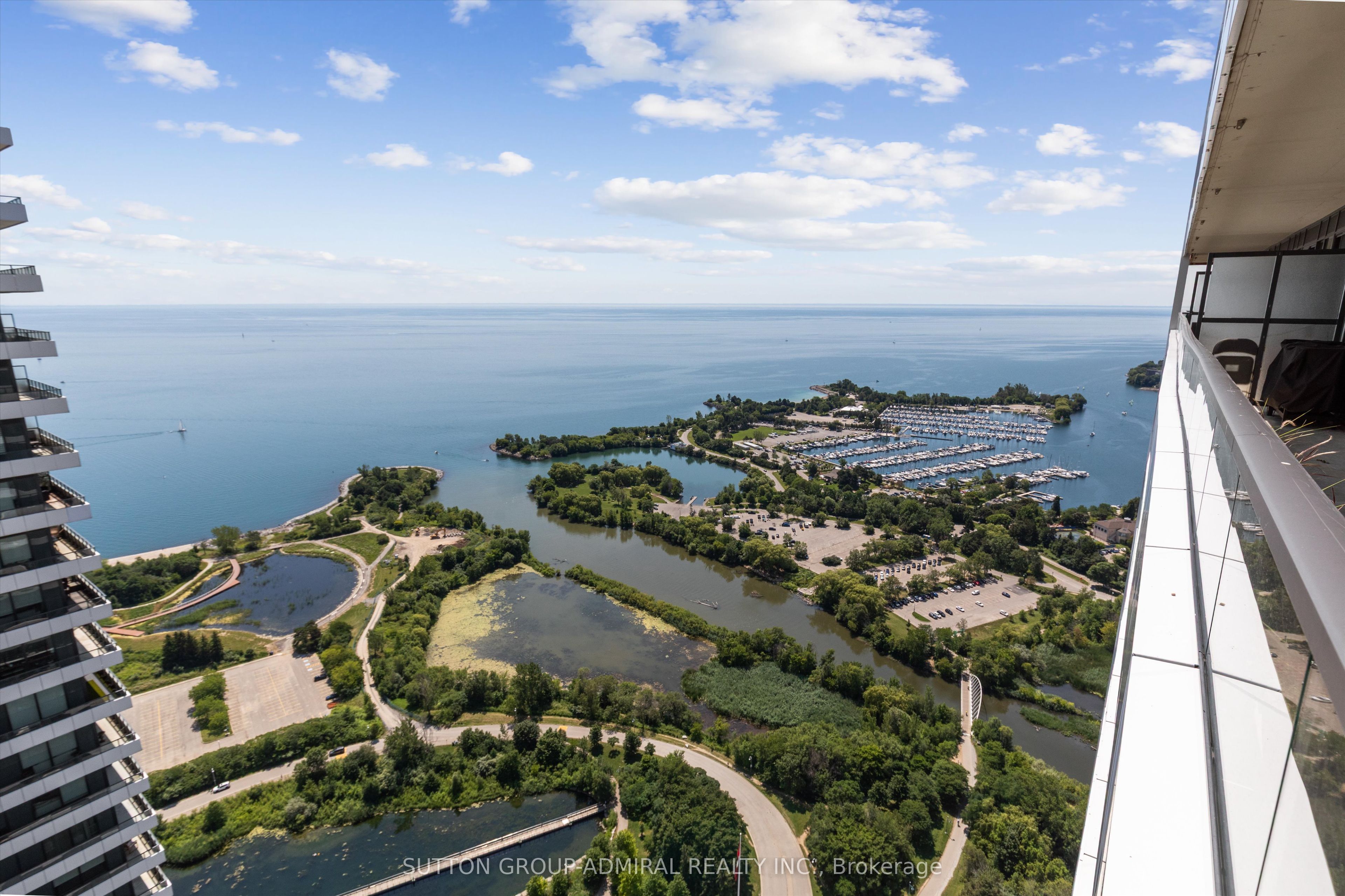 30 Shore Breeze Drive 4908, Toronto, ON M8V 0J1 photo 3